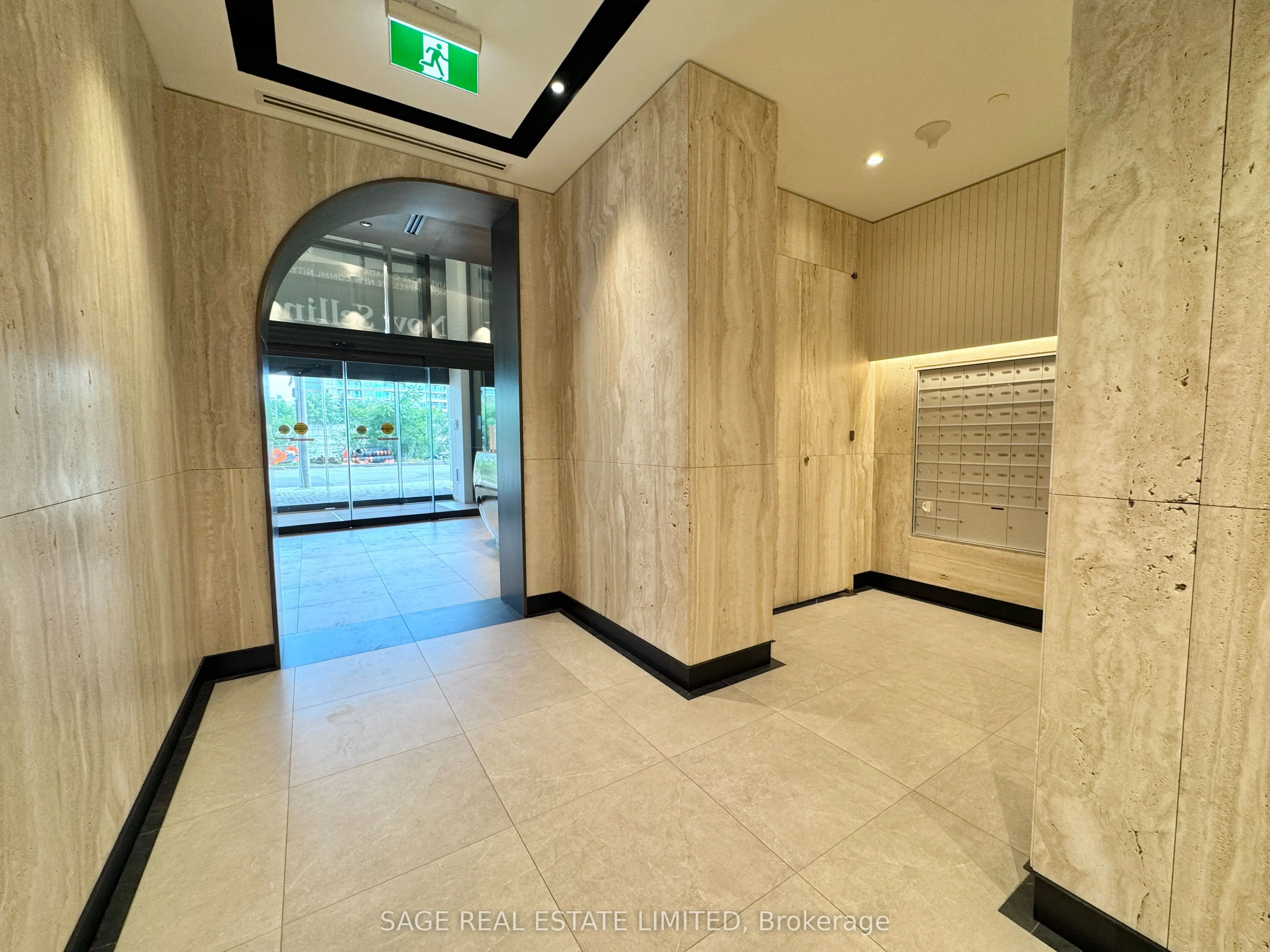 480 Front Street W, #712