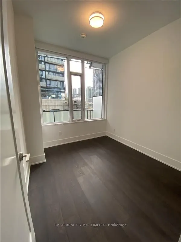 480 Front Street W, #712