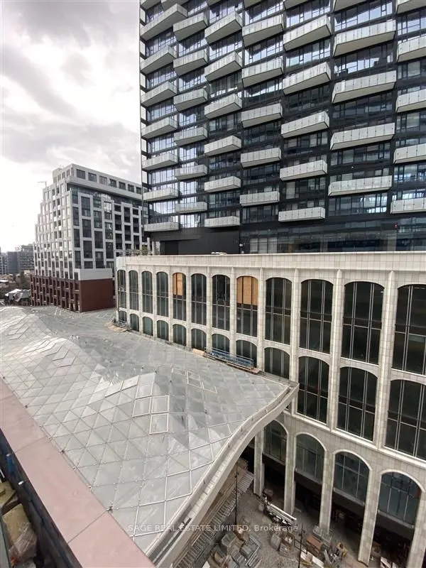 480 Front Street W, #712