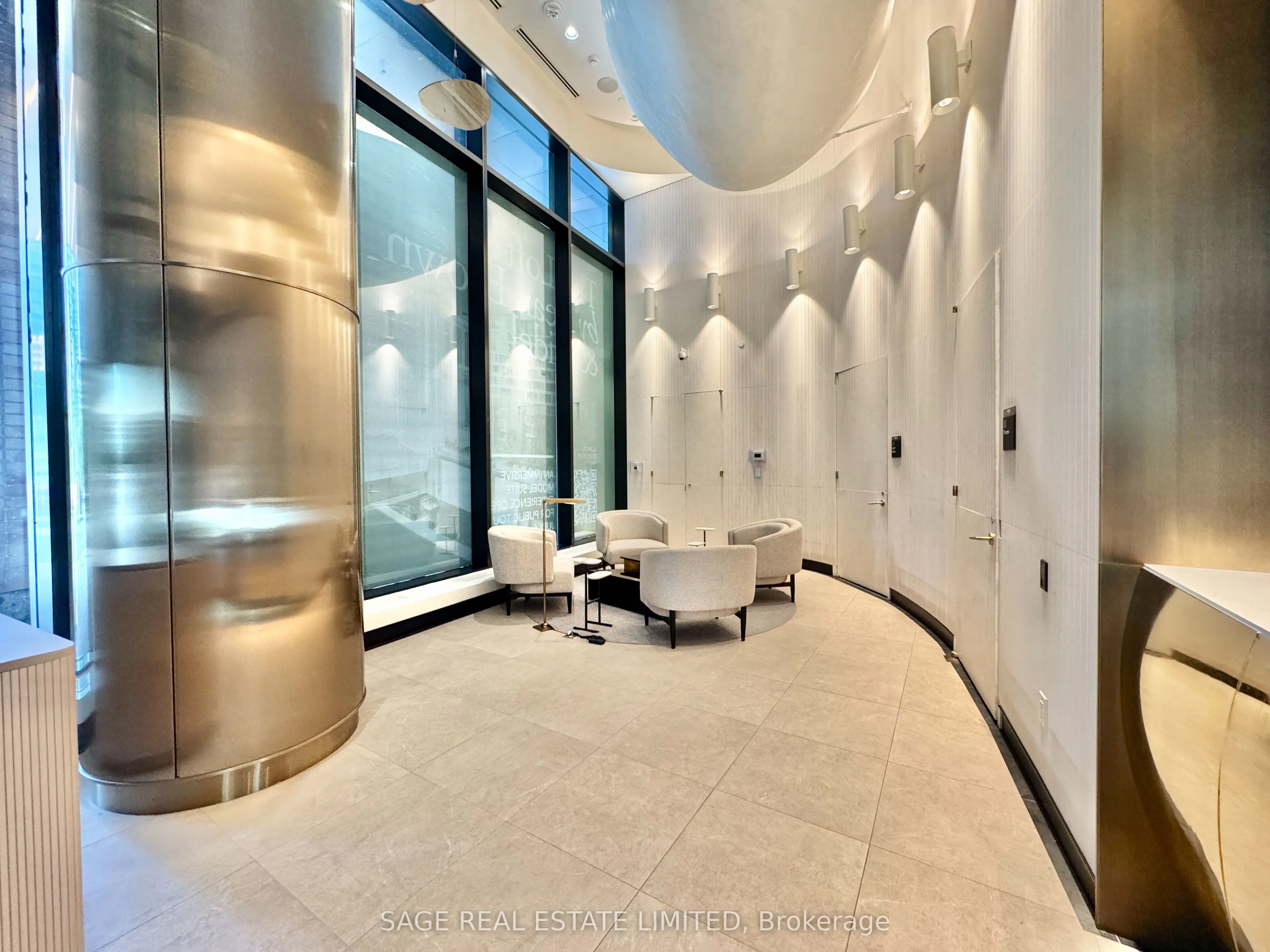 480 Front Street W, #712