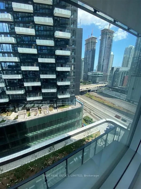 470 Front Street W, #1210