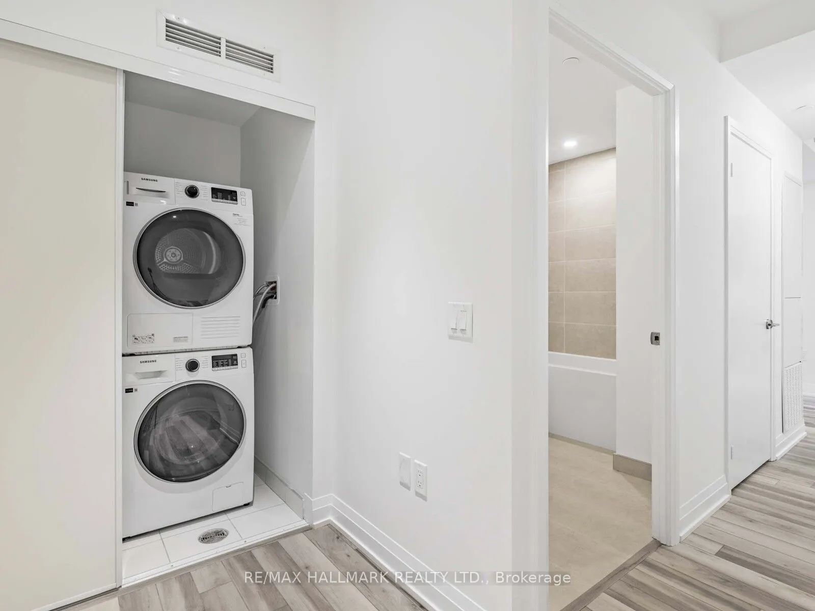 15 Richardson Street, #713