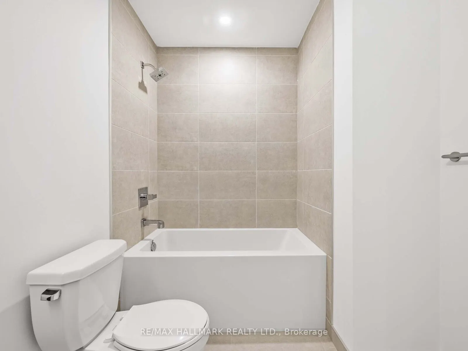 15 Richardson Street, #713