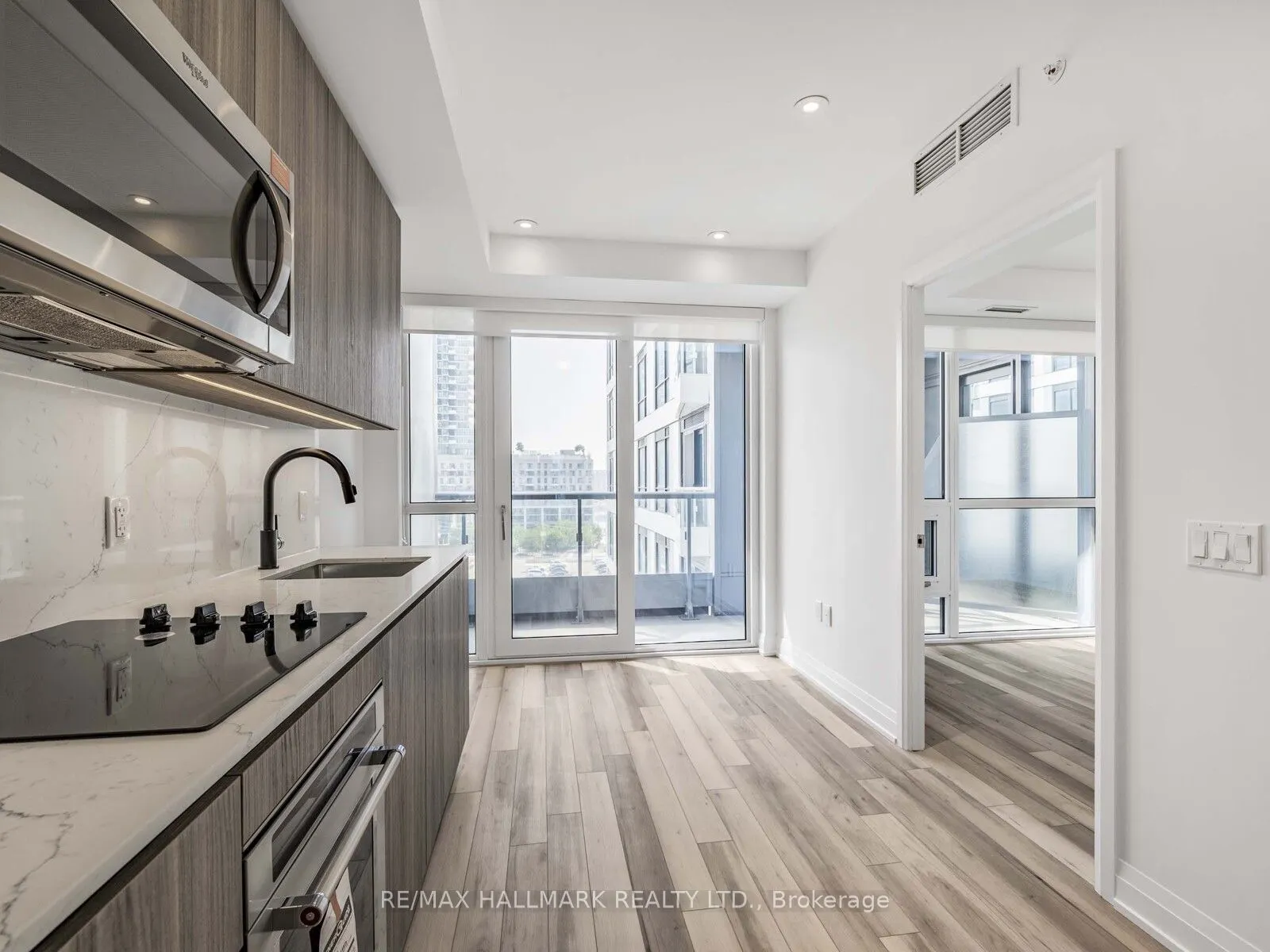 15 Richardson Street, #713