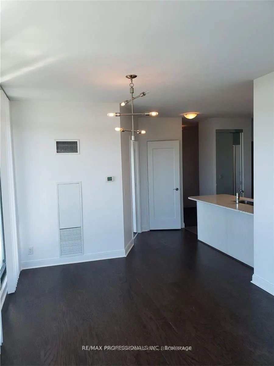 825 Church Street, #1605