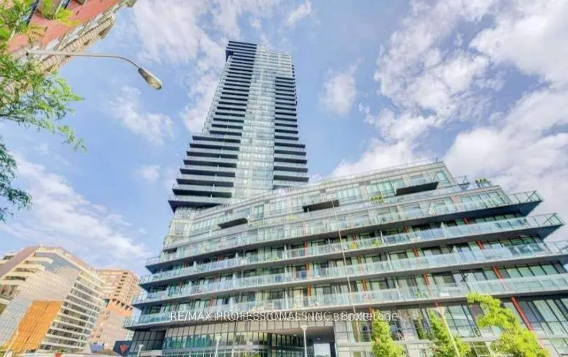 825 Church Street, #1605