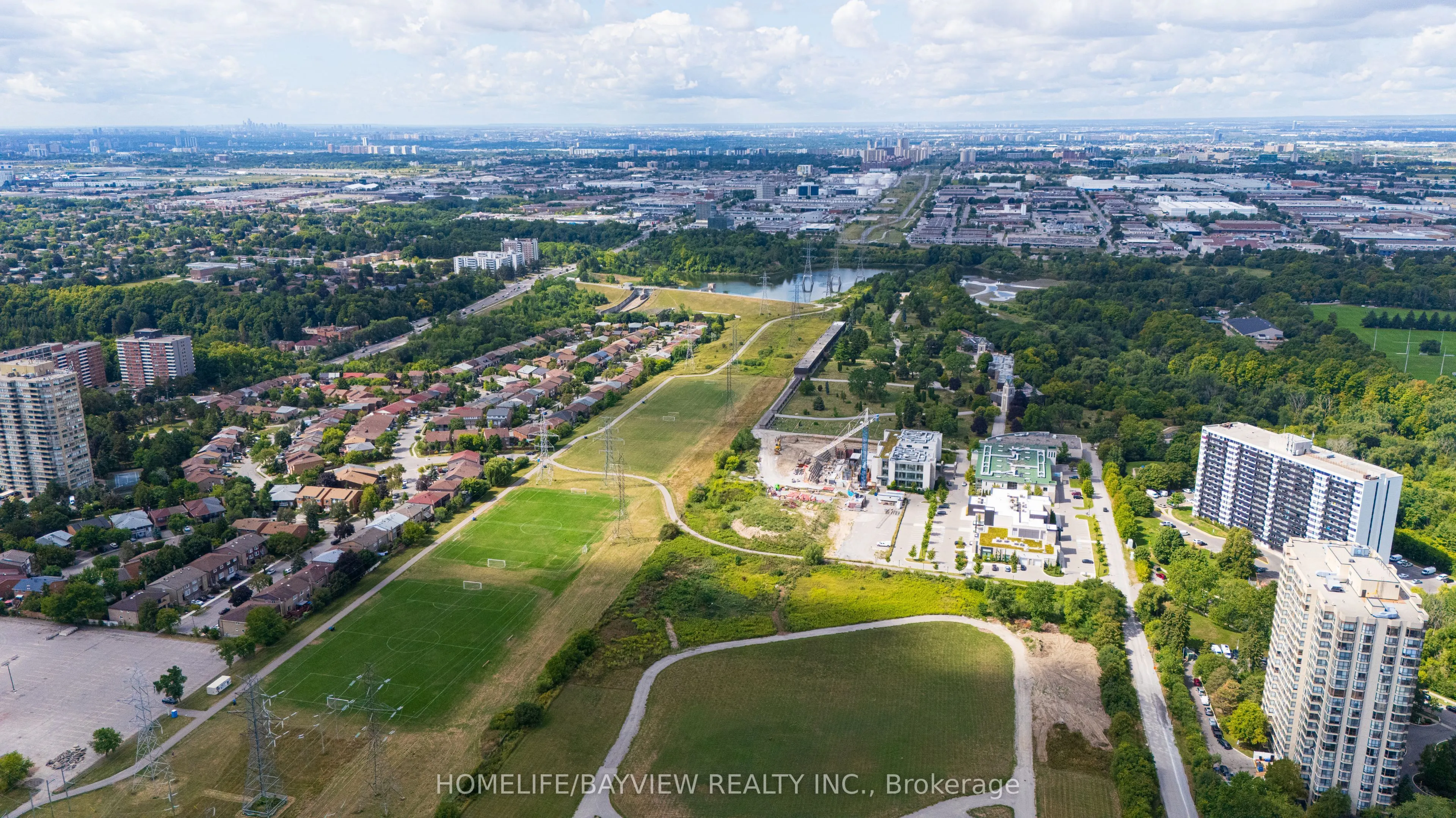 25 Coneflower Crescent, #Th 12