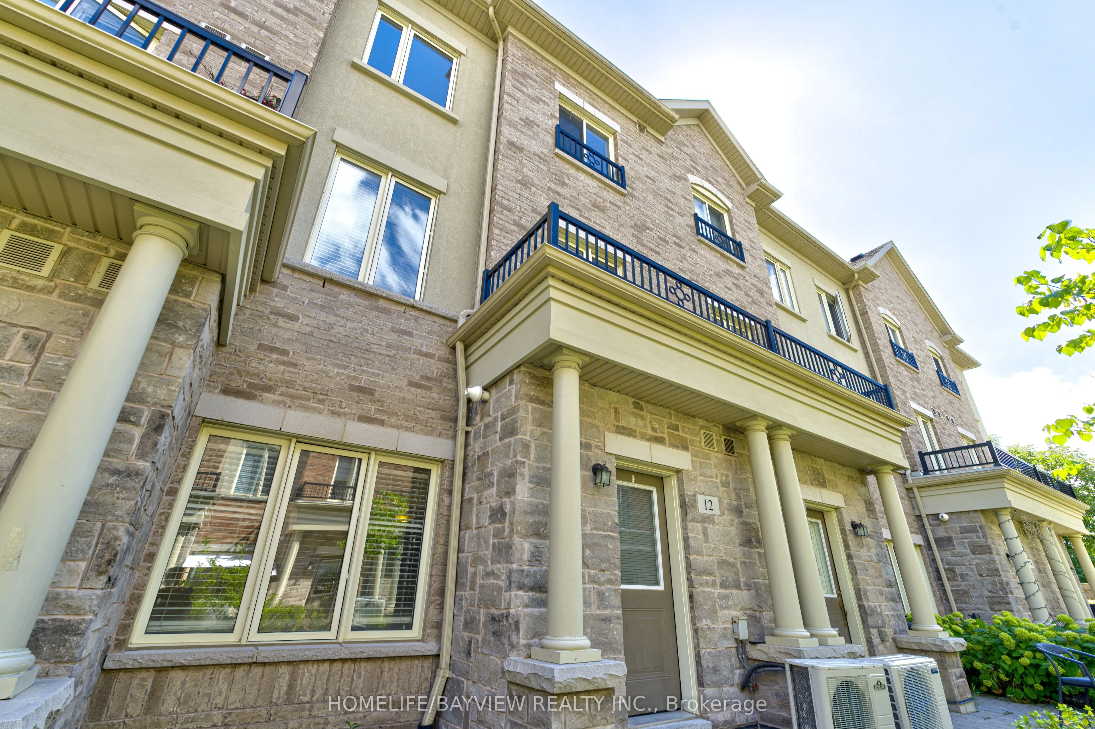 25 Coneflower Crescent, #Th 12