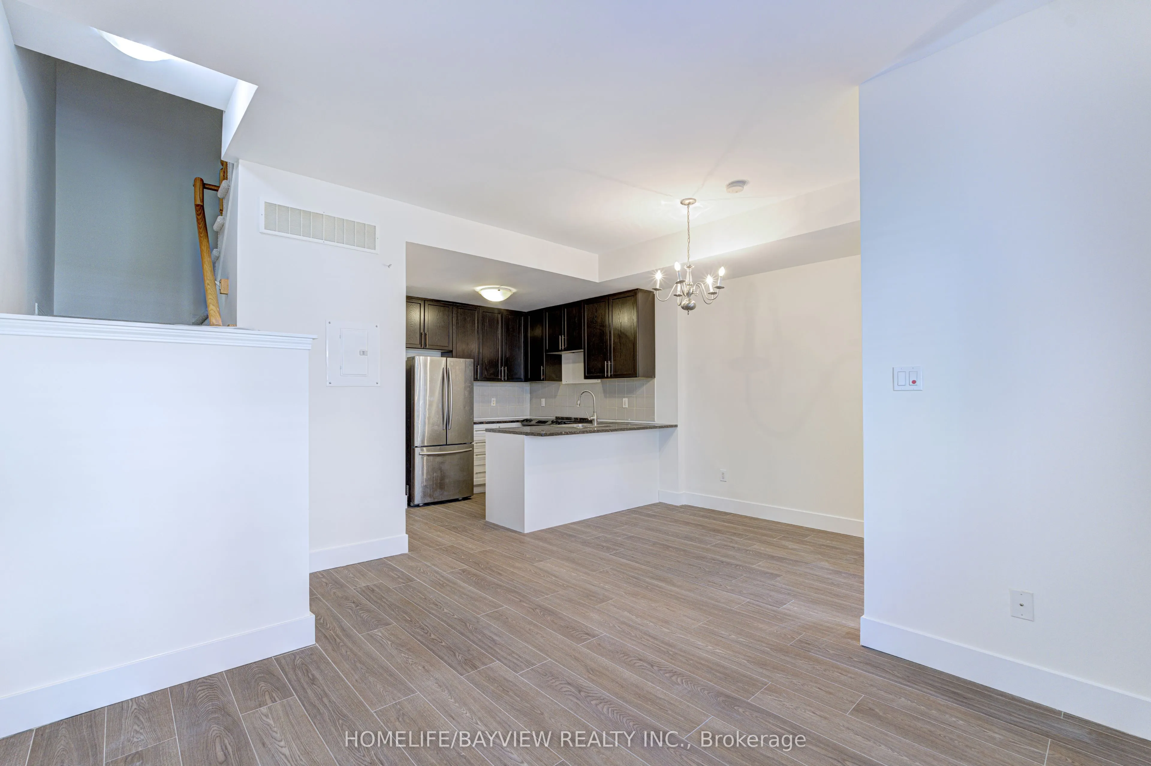 25 Coneflower Crescent, #Th 12