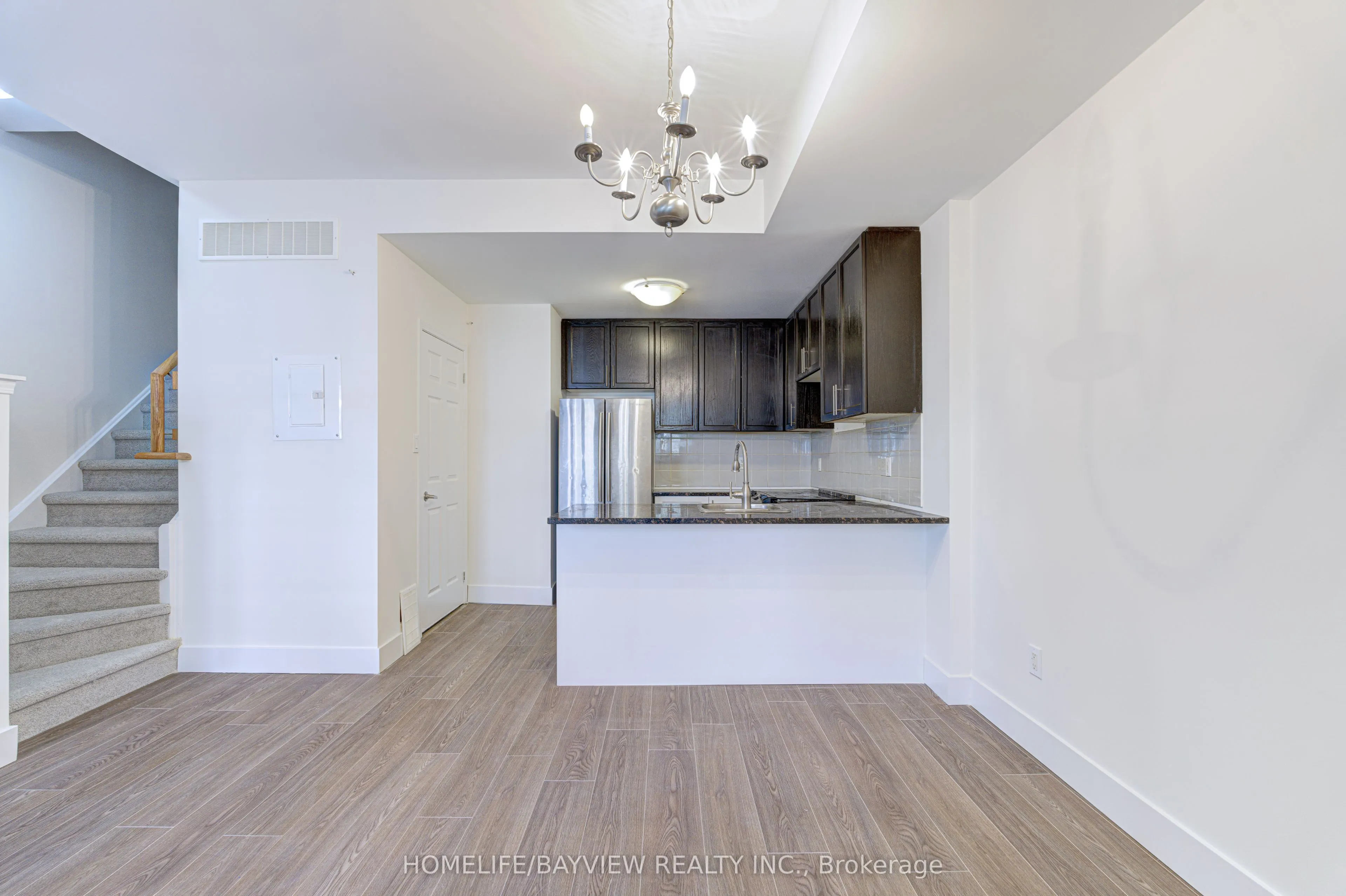 25 Coneflower Crescent, #Th 12