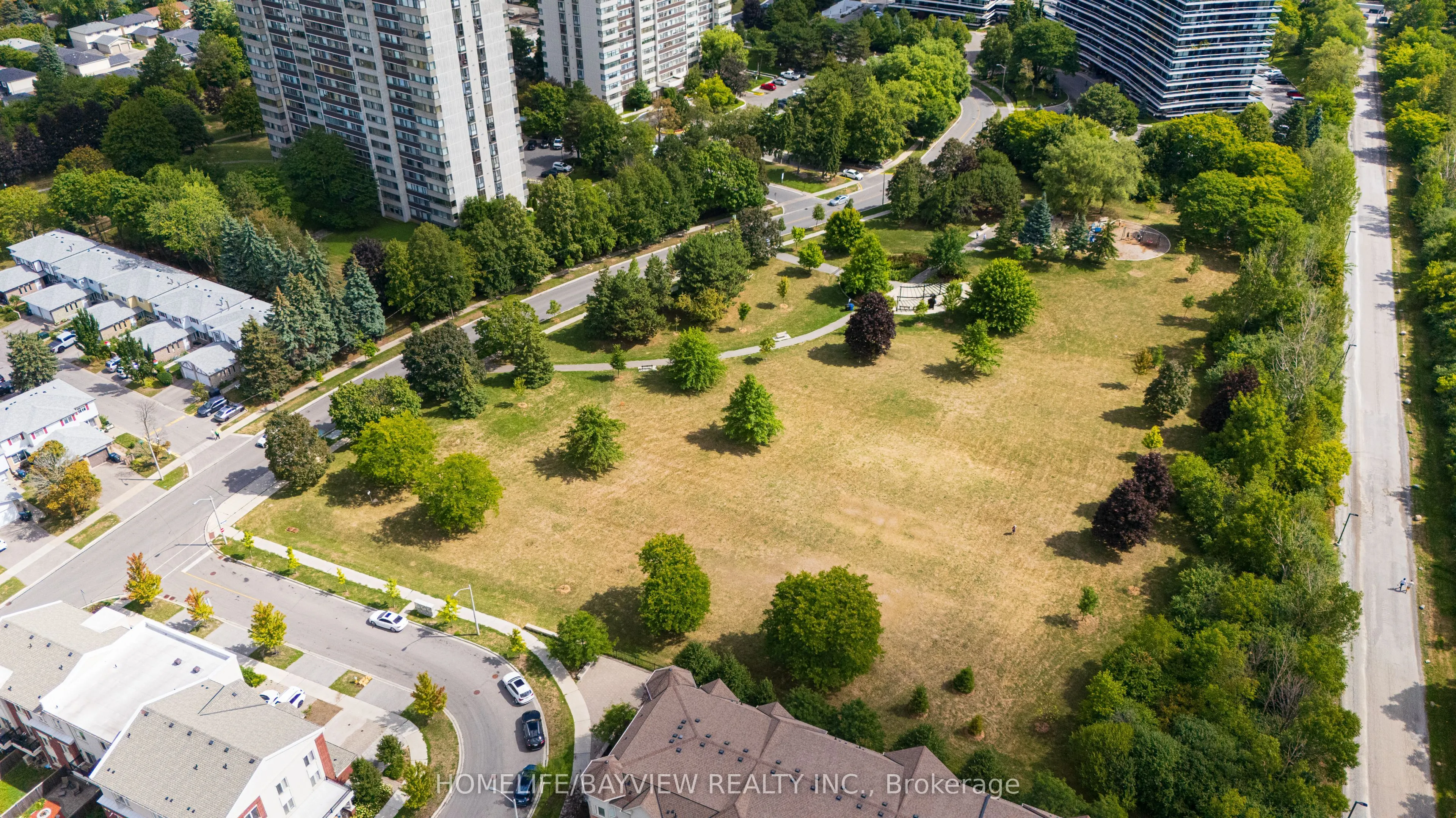25 Coneflower Crescent, #Th 12
