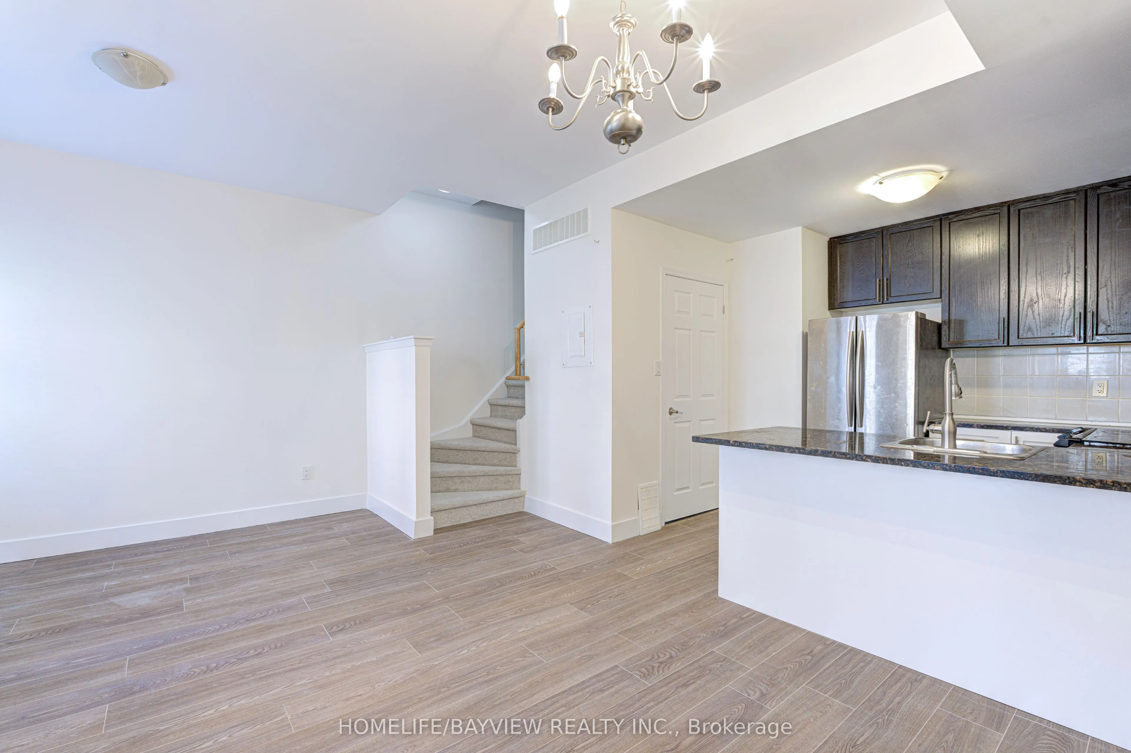 25 Coneflower Crescent, #Th 12