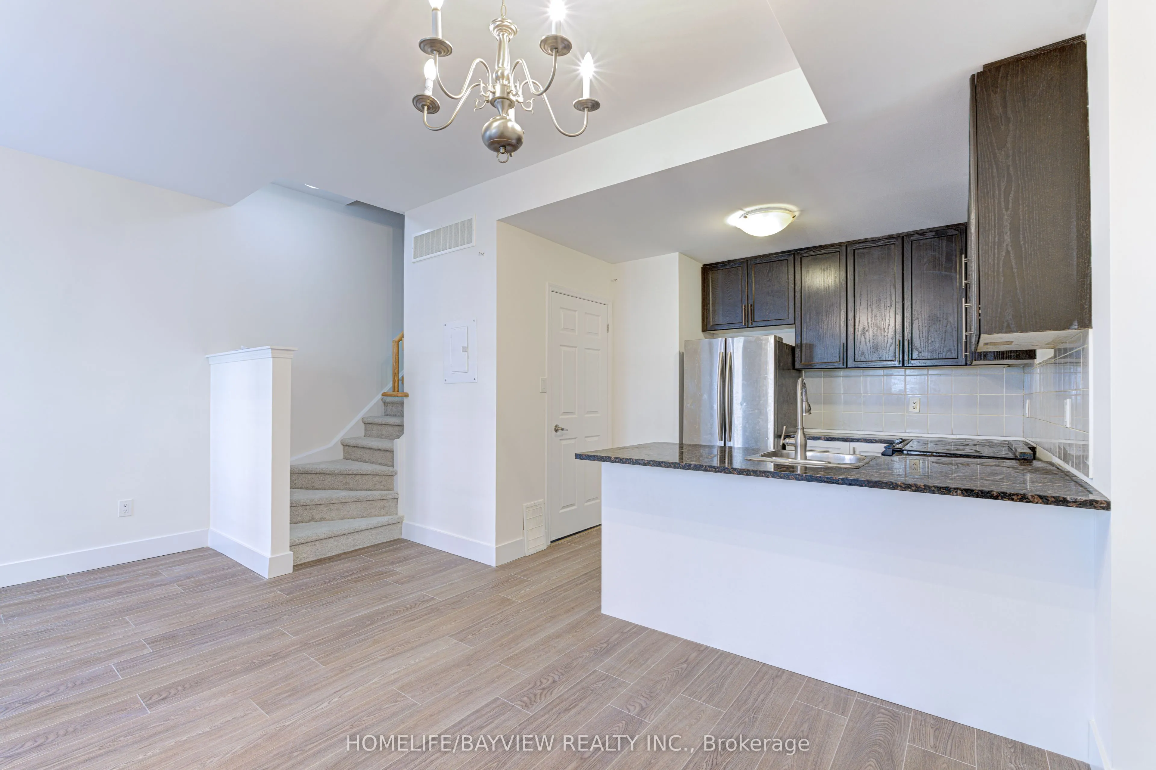 25 Coneflower Crescent, #Th 12