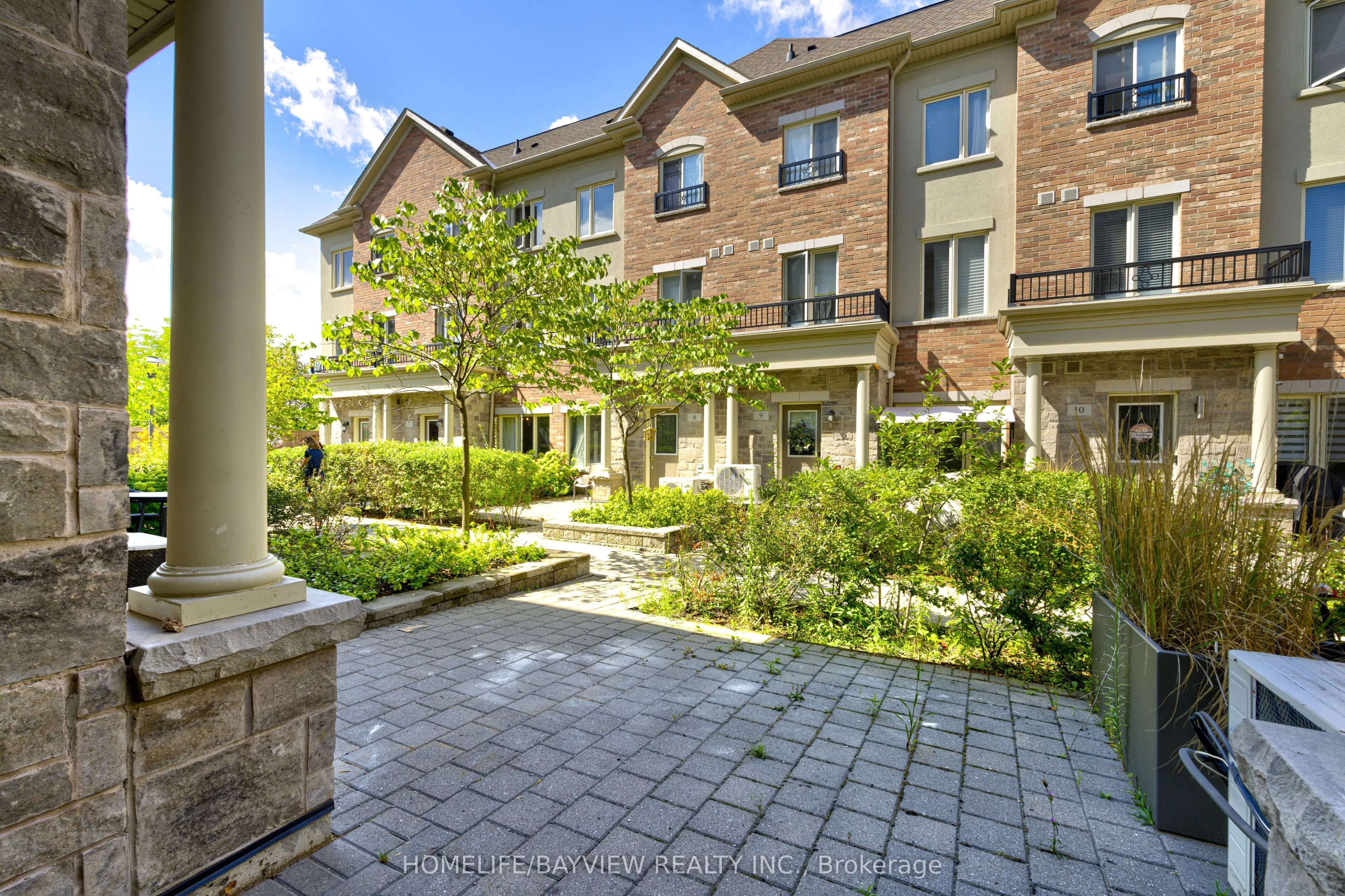 25 Coneflower Crescent, #Th 12