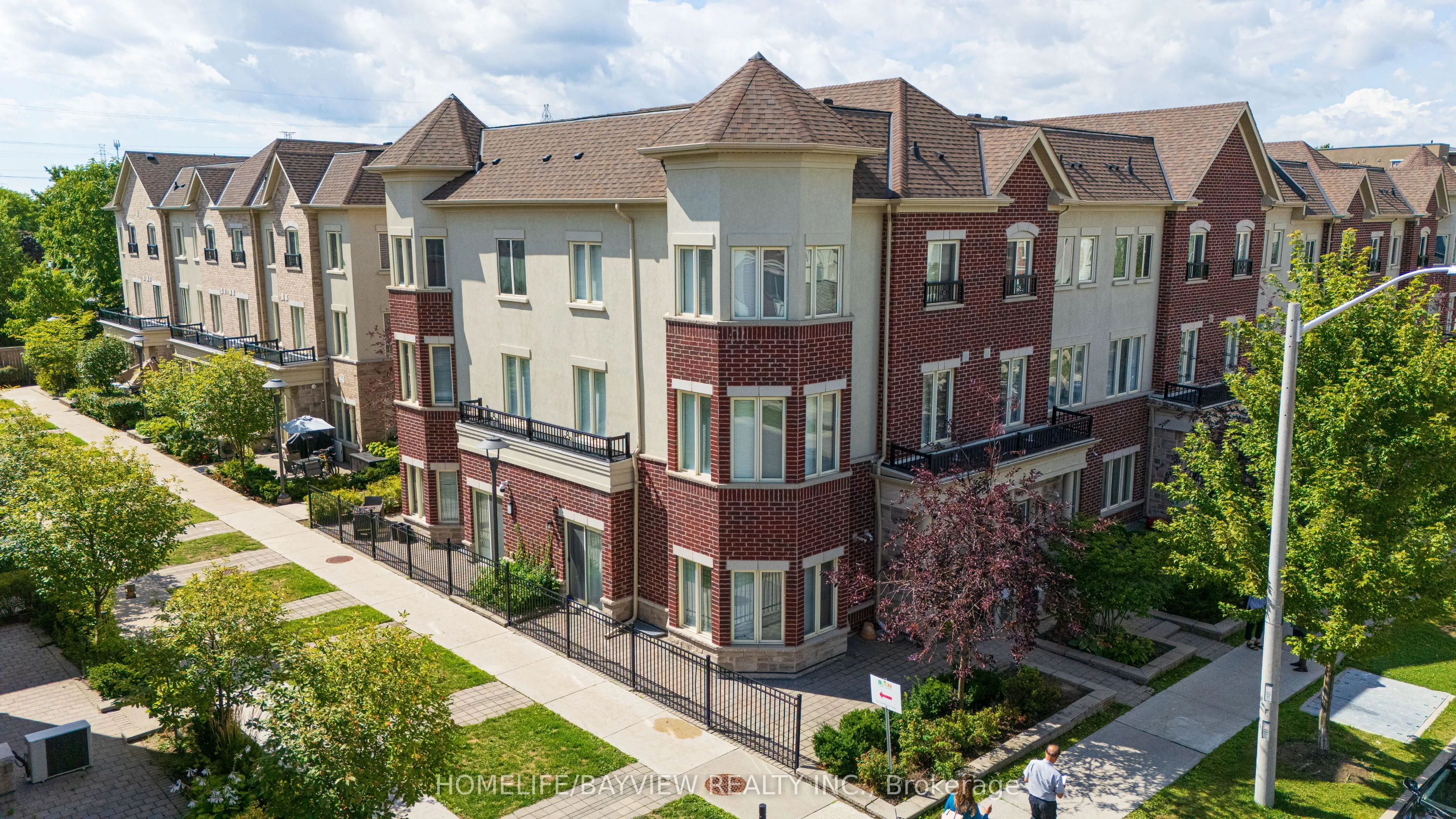 25 Coneflower Crescent, #Th 12