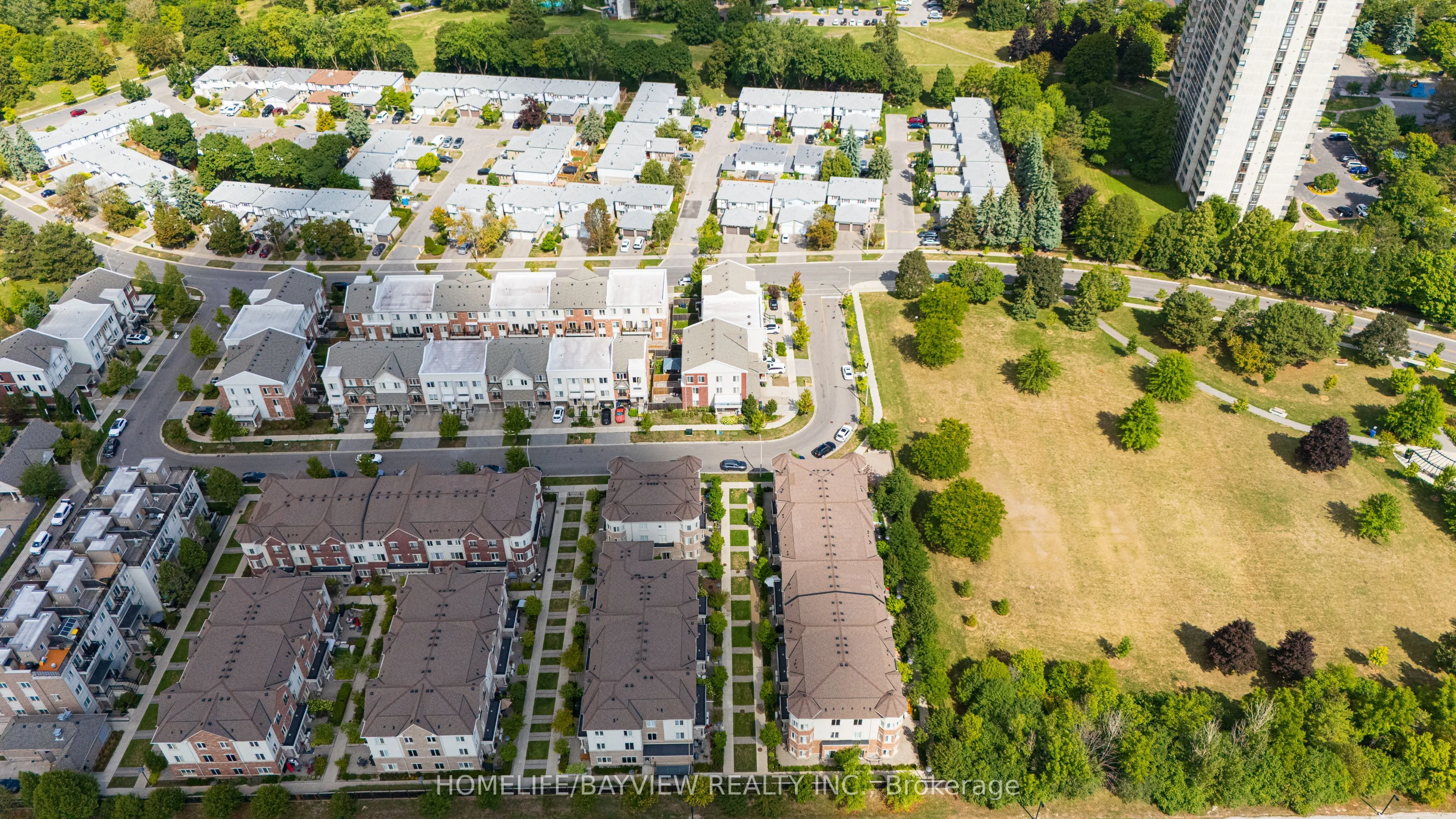 25 Coneflower Crescent, #Th 12