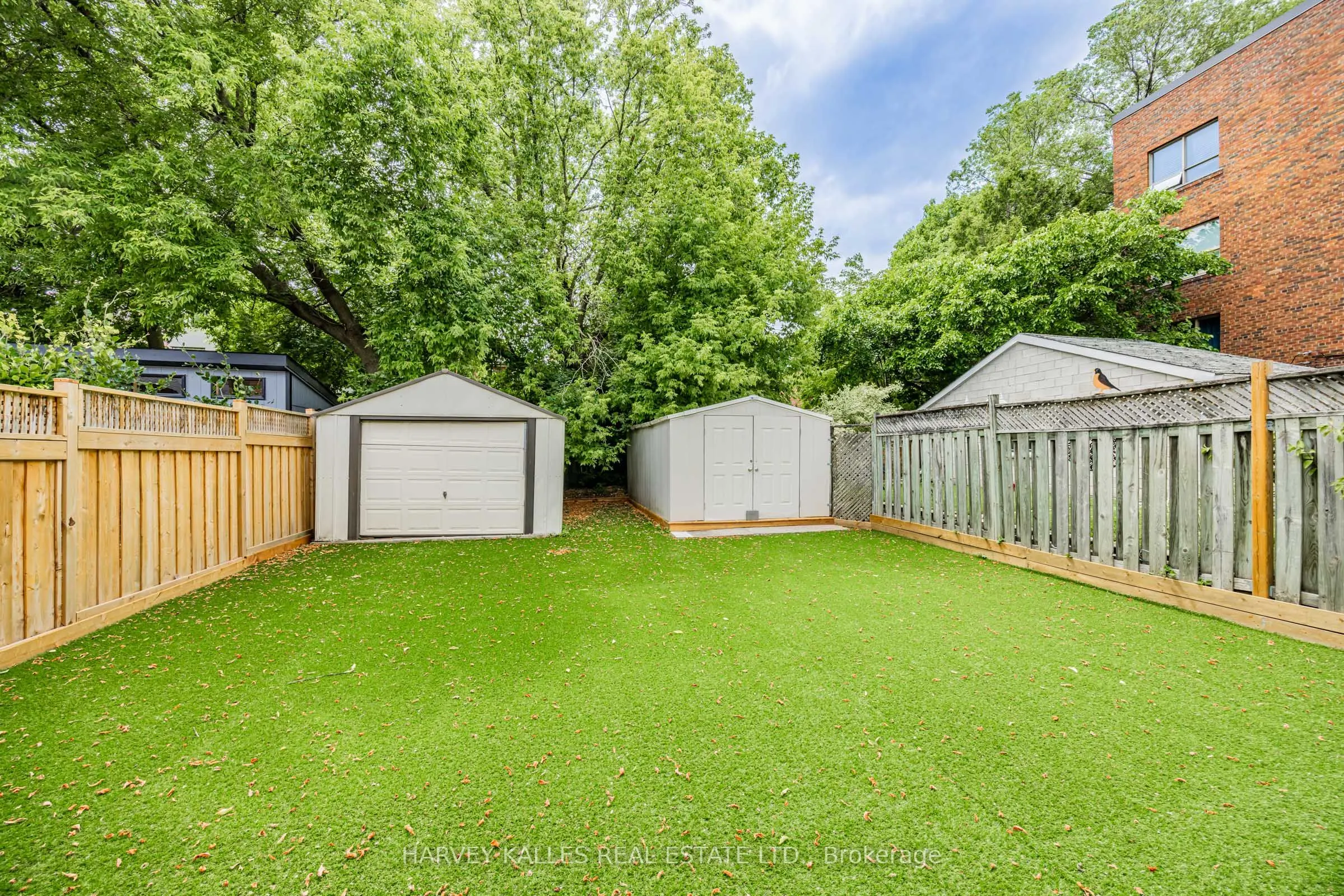 1836 Bathurst Street