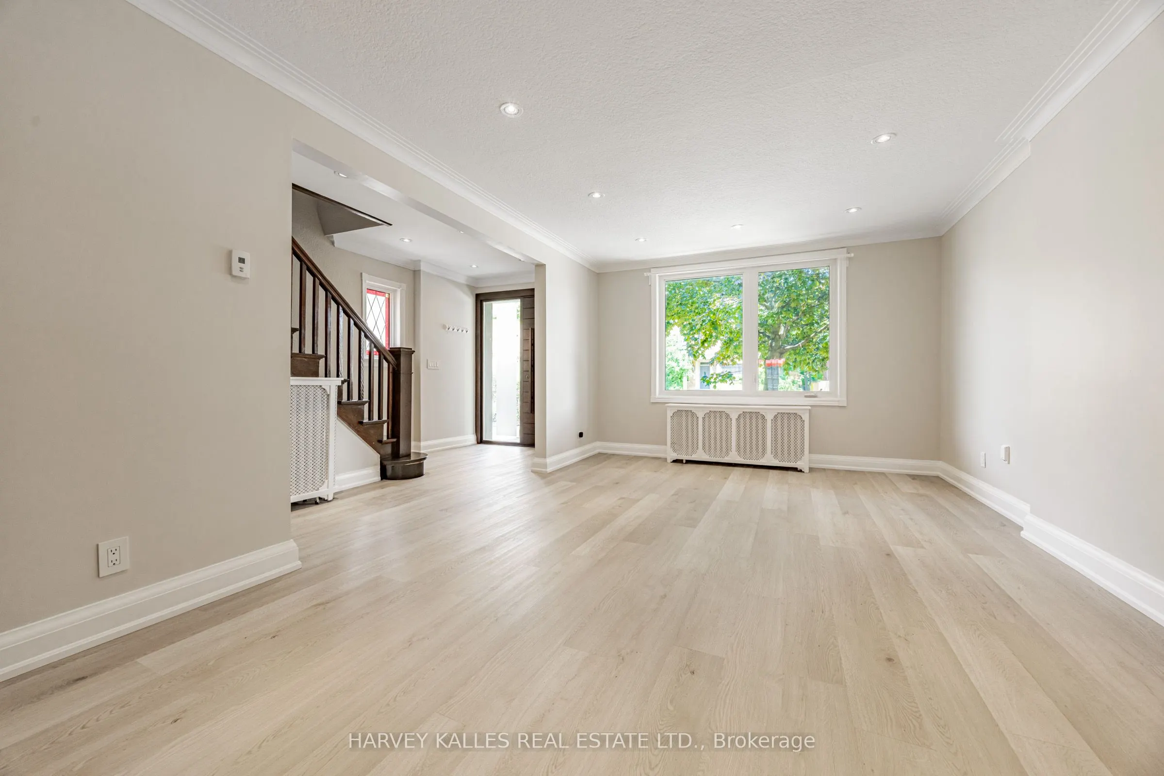 1836 Bathurst Street