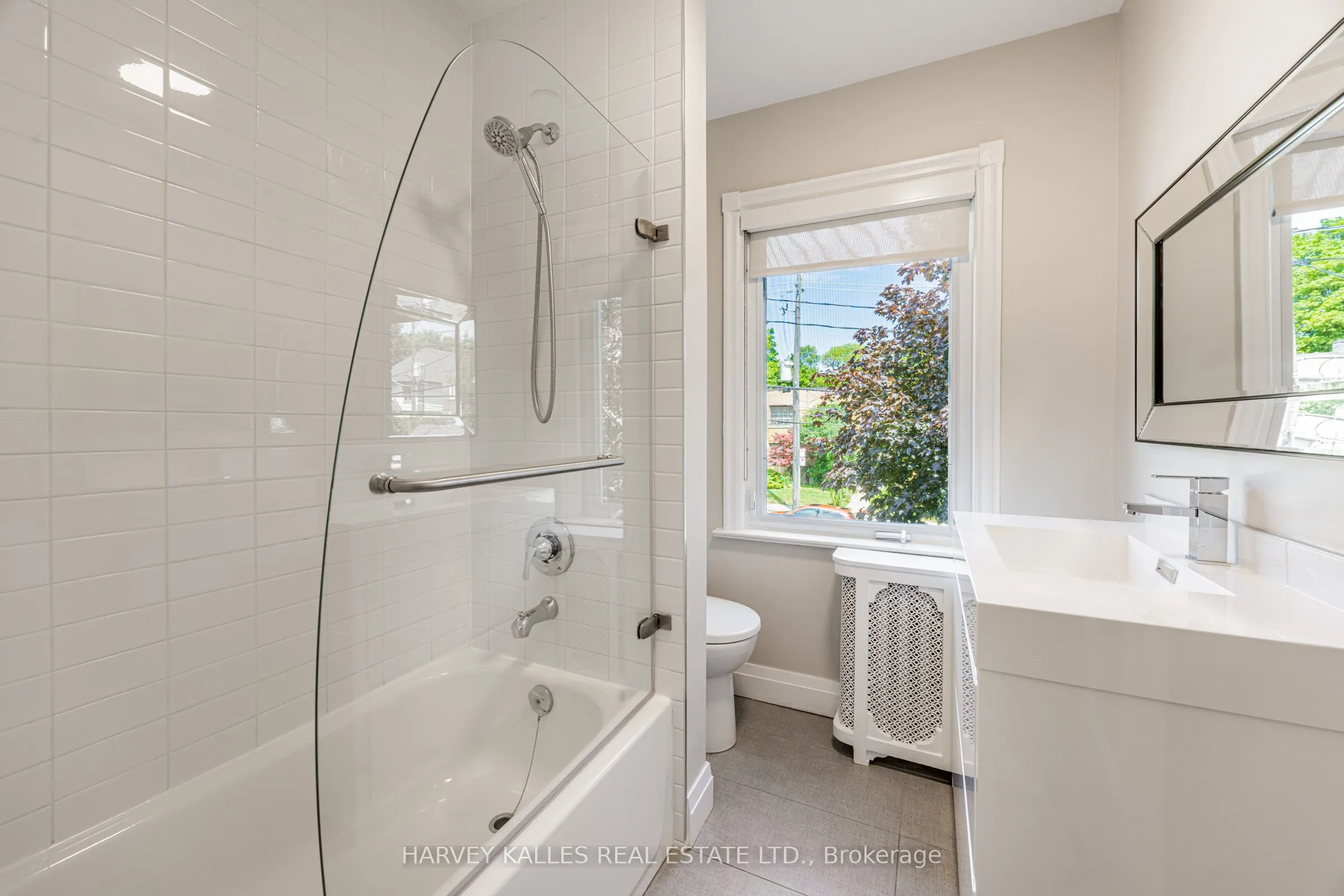 1836 Bathurst Street