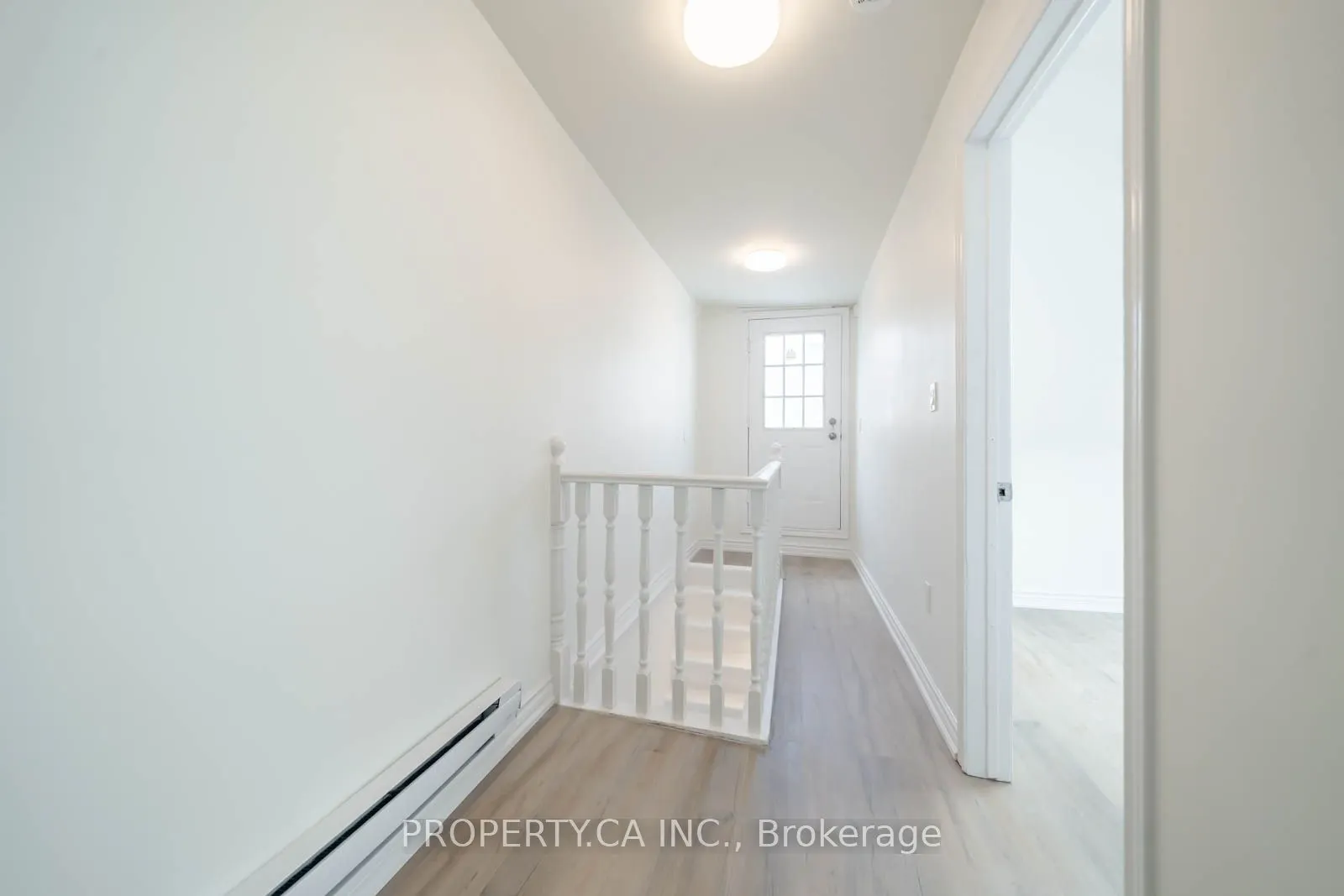 196 Augusta Avenue, #2nd/3rd Flr