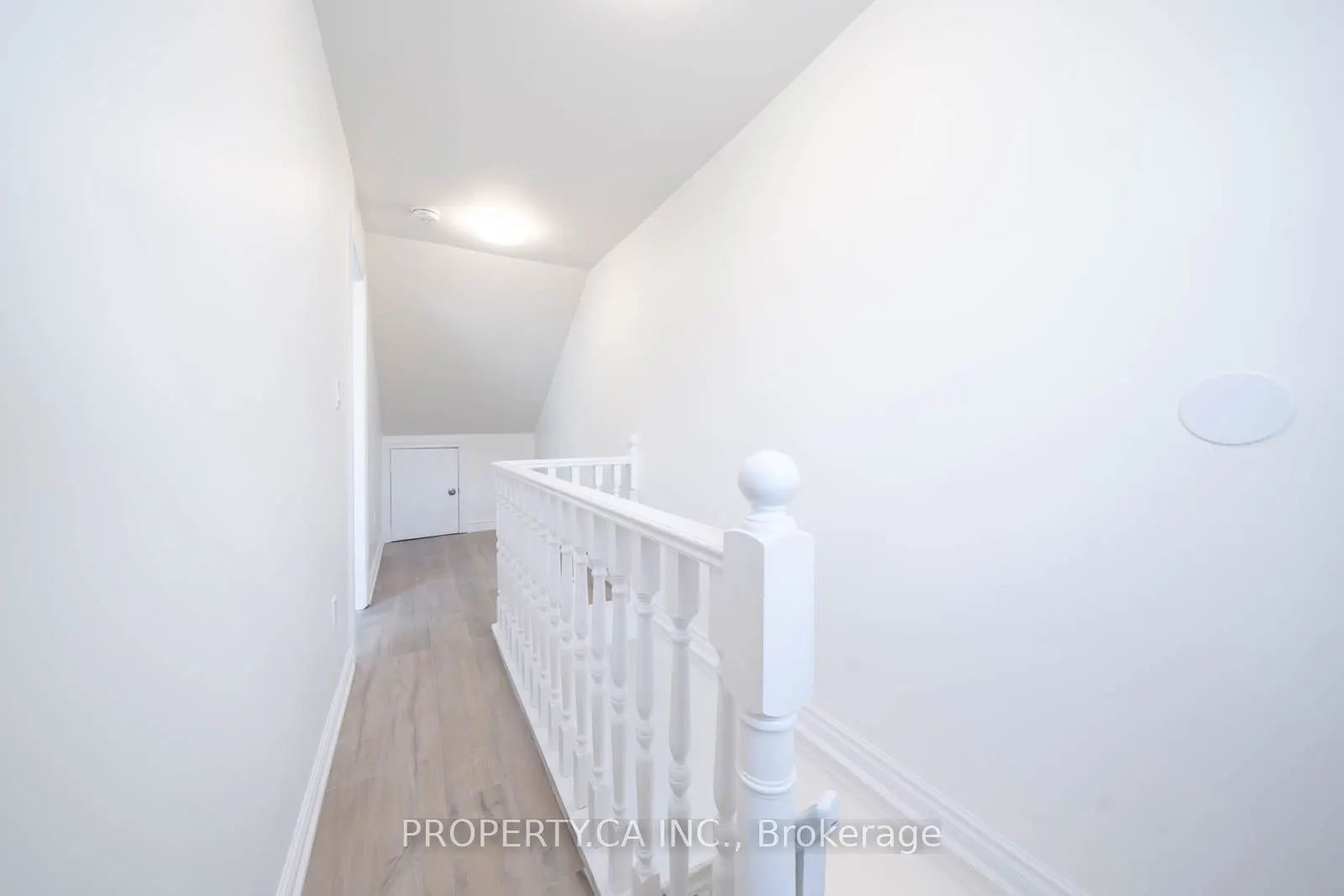 196 Augusta Avenue, #2nd/3rd Flr