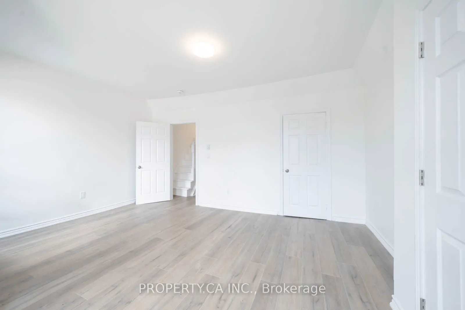 196 Augusta Avenue, #2nd/3rd Flr