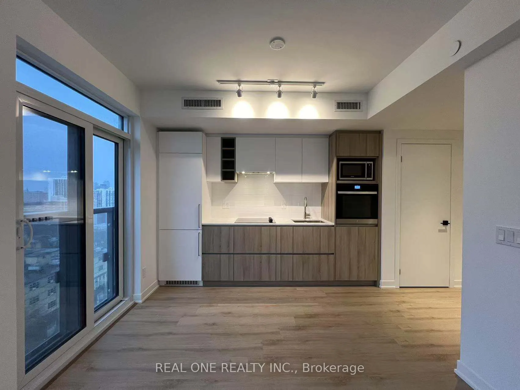 319 Jarvis Street, #1112