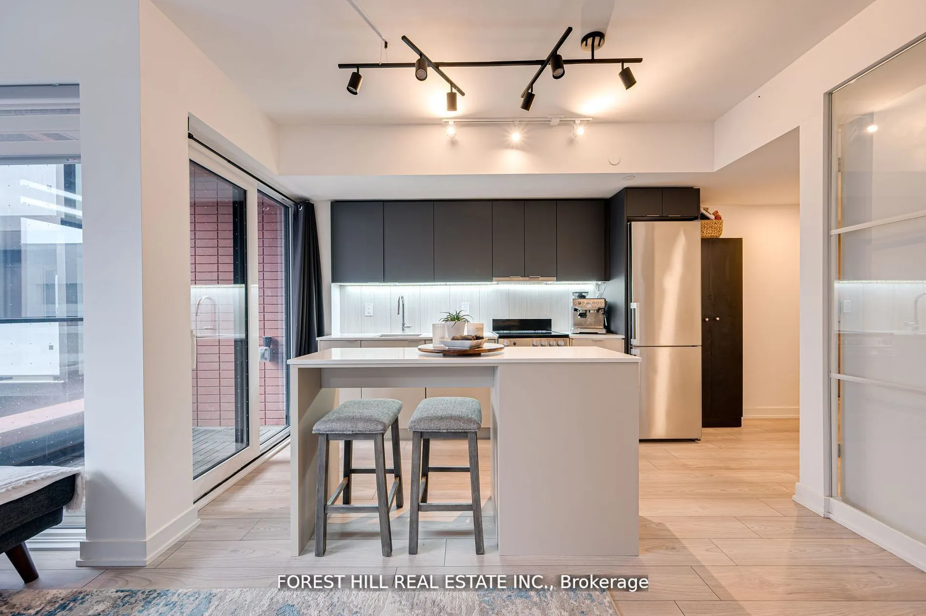 8 Tippett Road, #411
