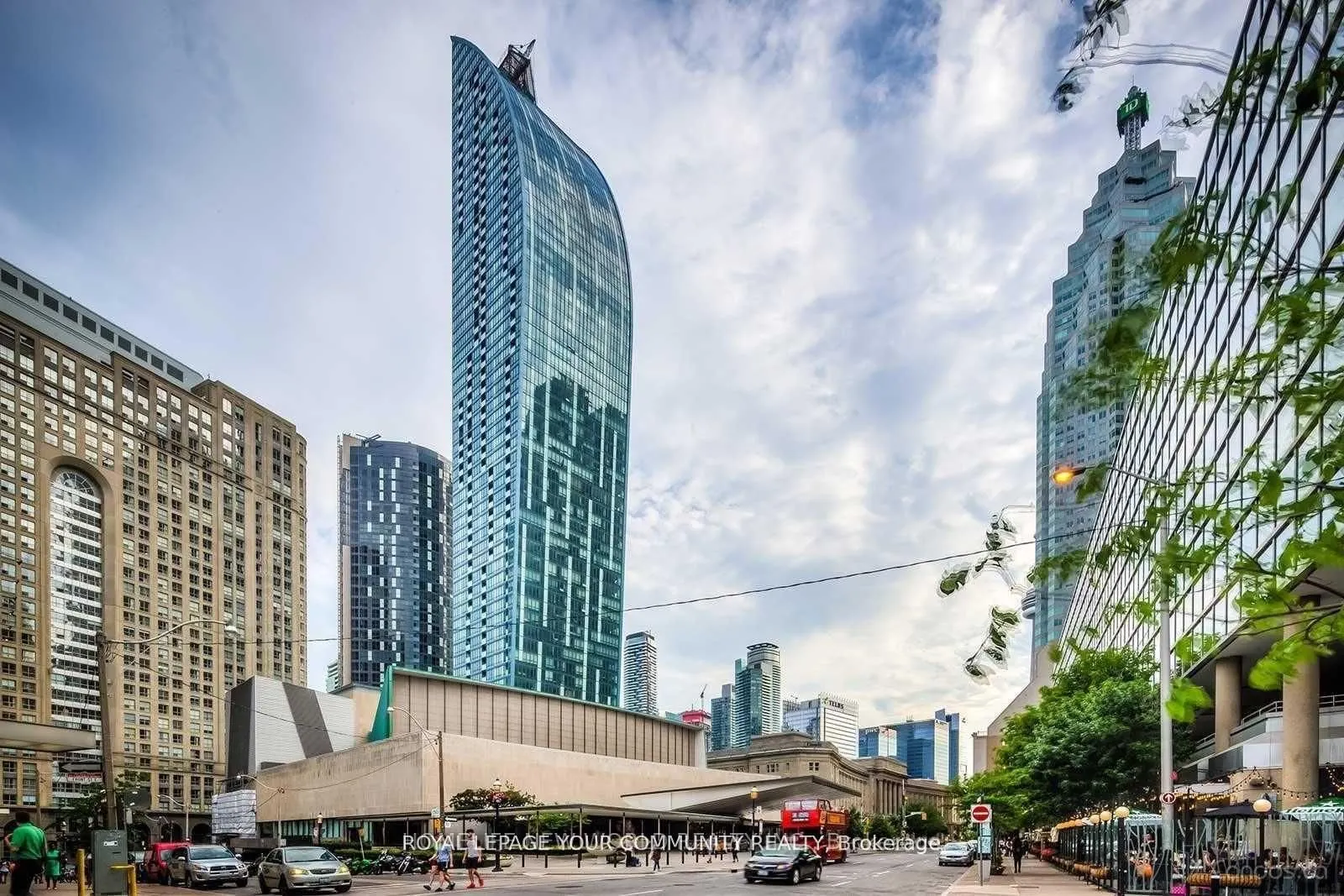 8 The Esplanade, #601