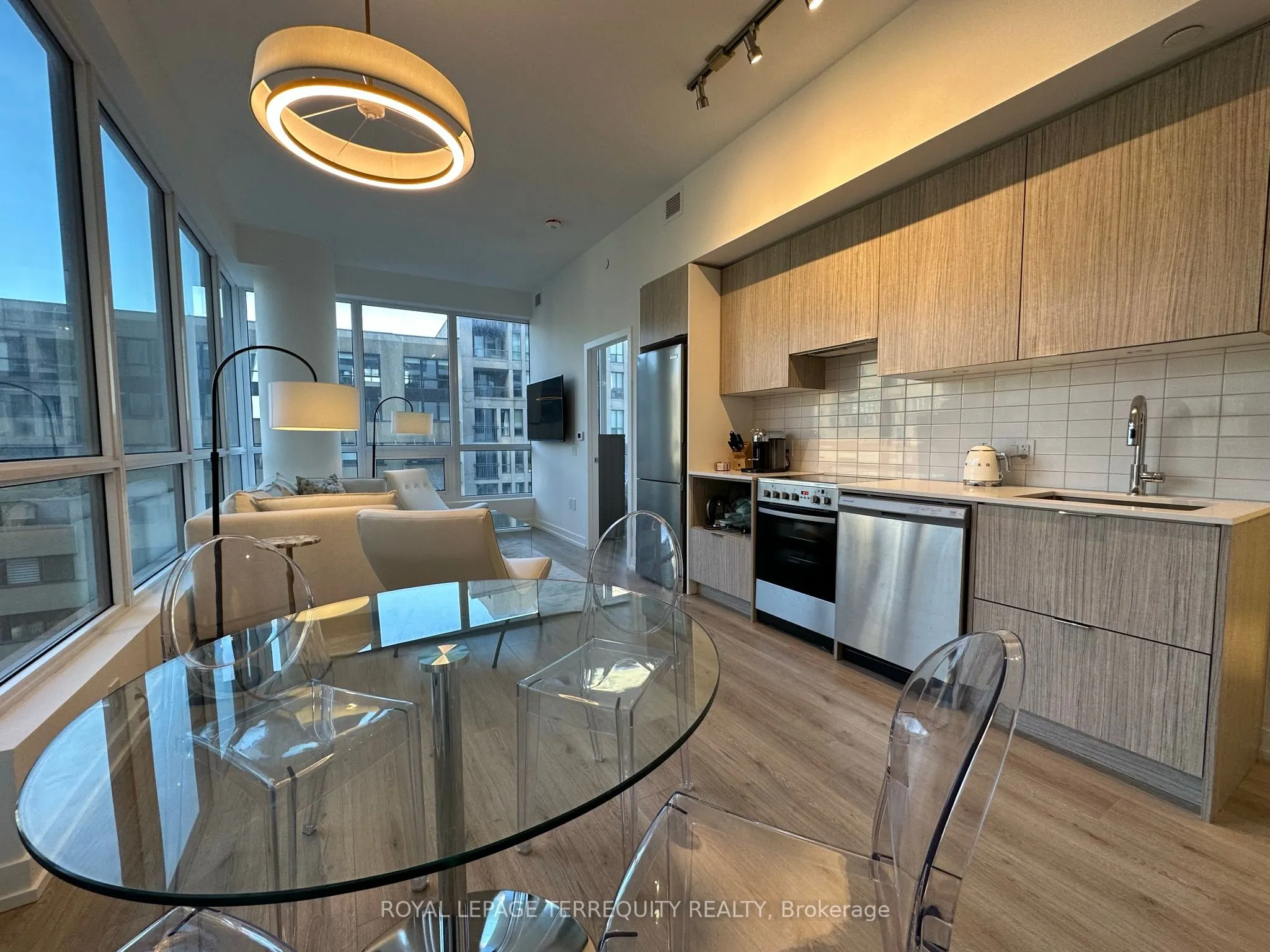 395 Bloor Street E, #1104