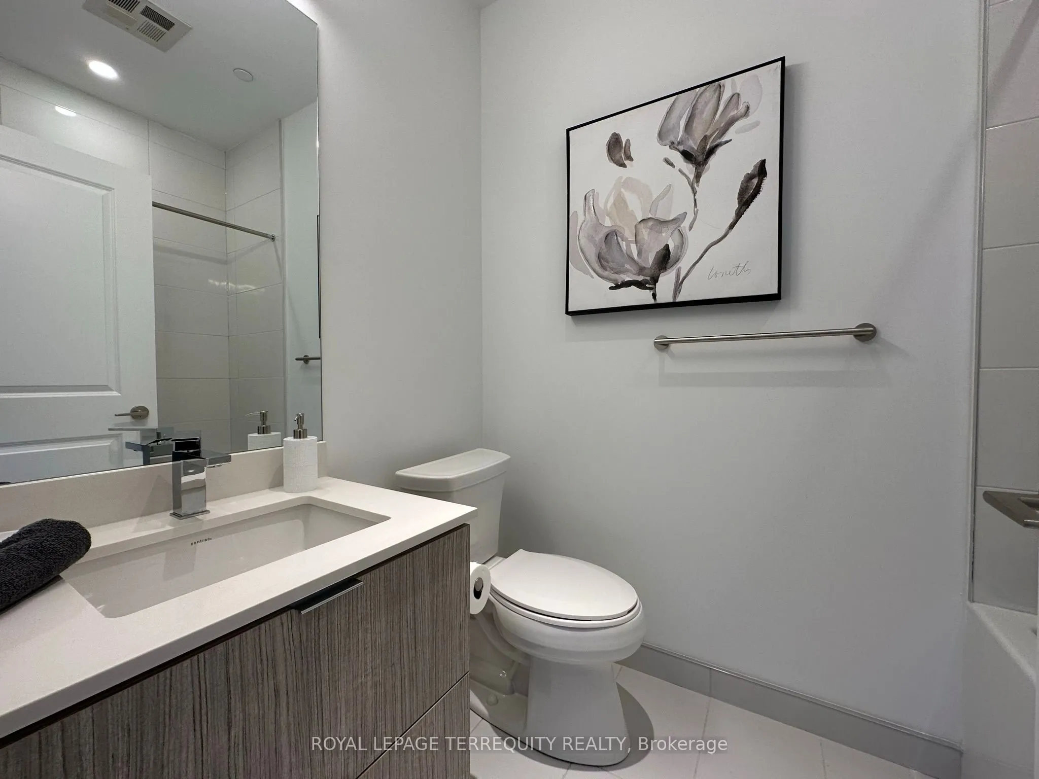 395 Bloor Street E, #1104