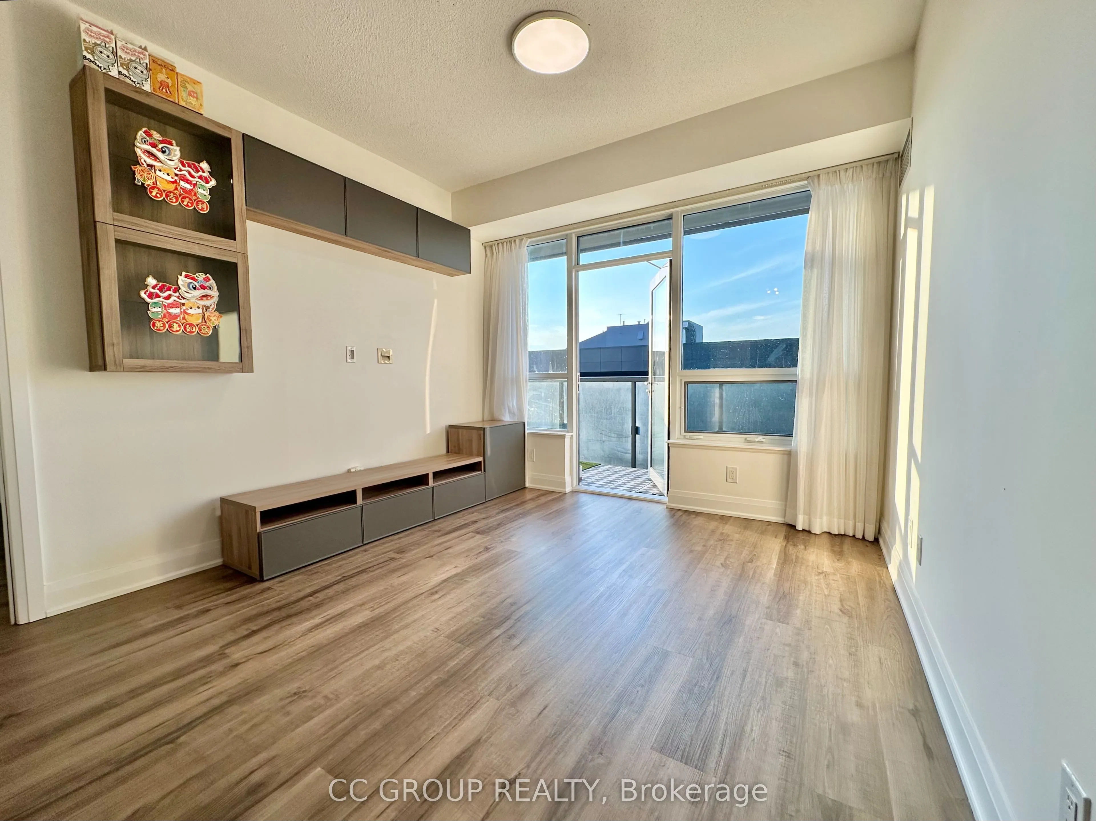 5 Sheppard Avenue E, #2222