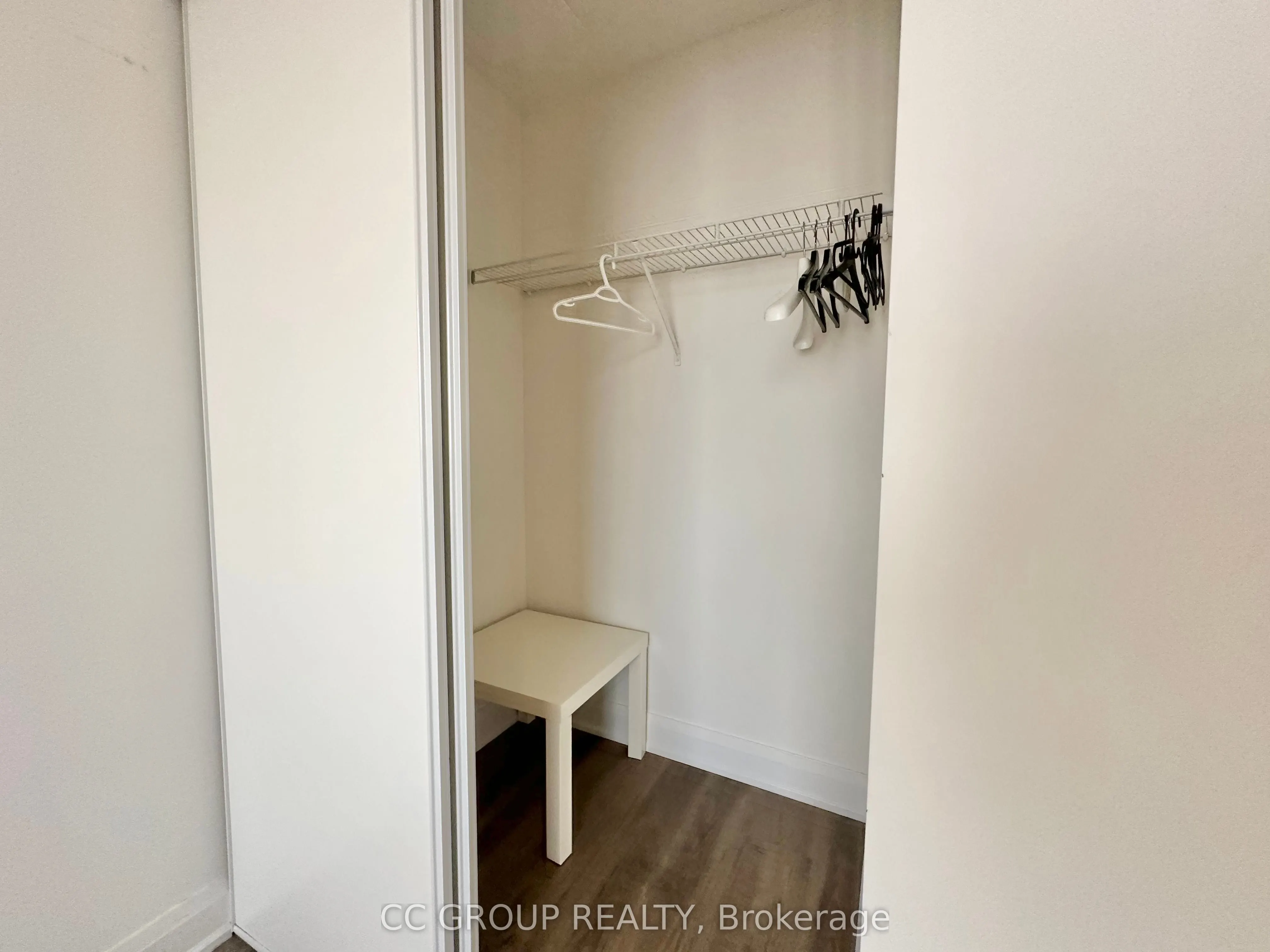 5 Sheppard Avenue E, #2222