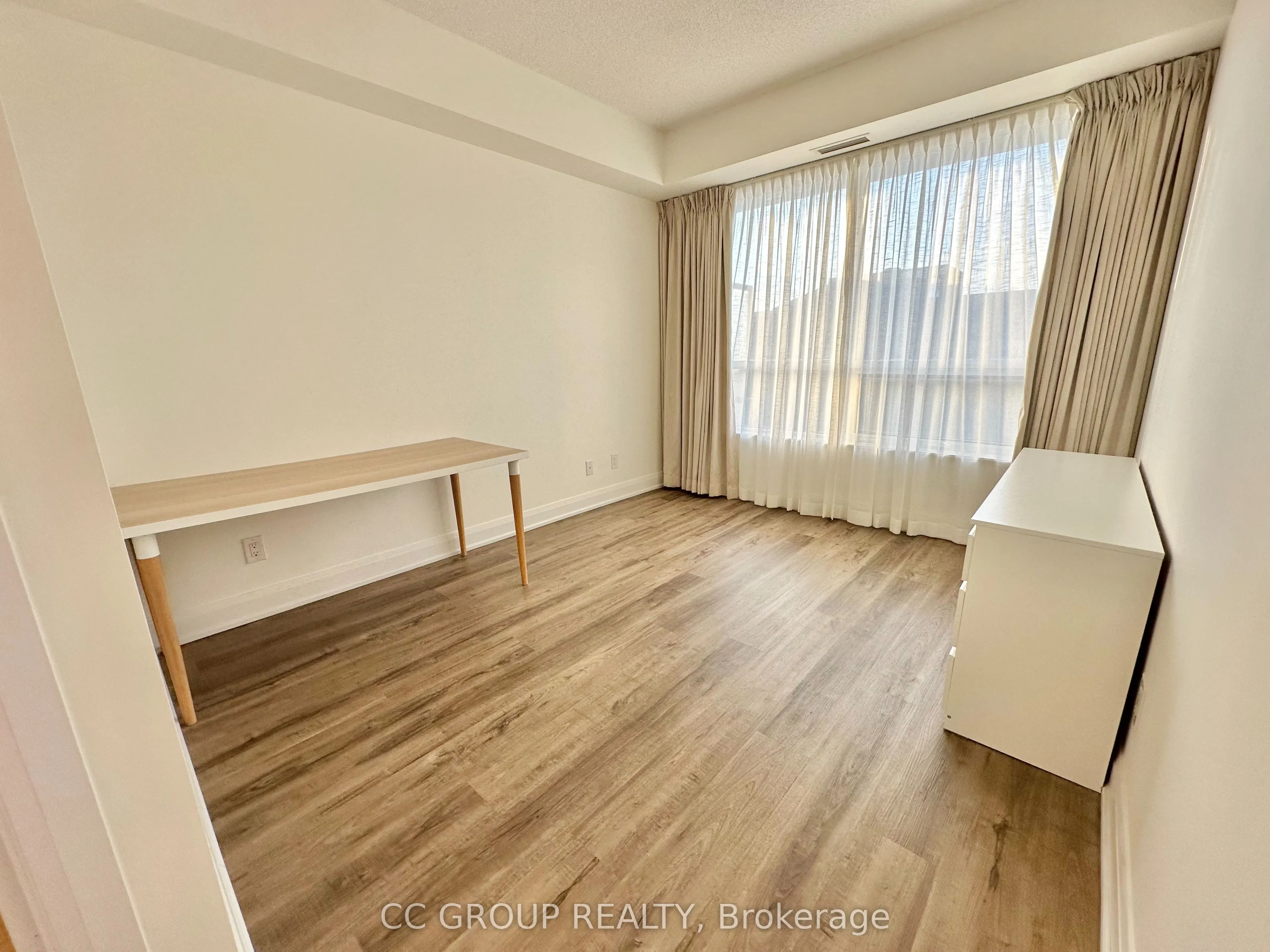 5 Sheppard Avenue E, #2222