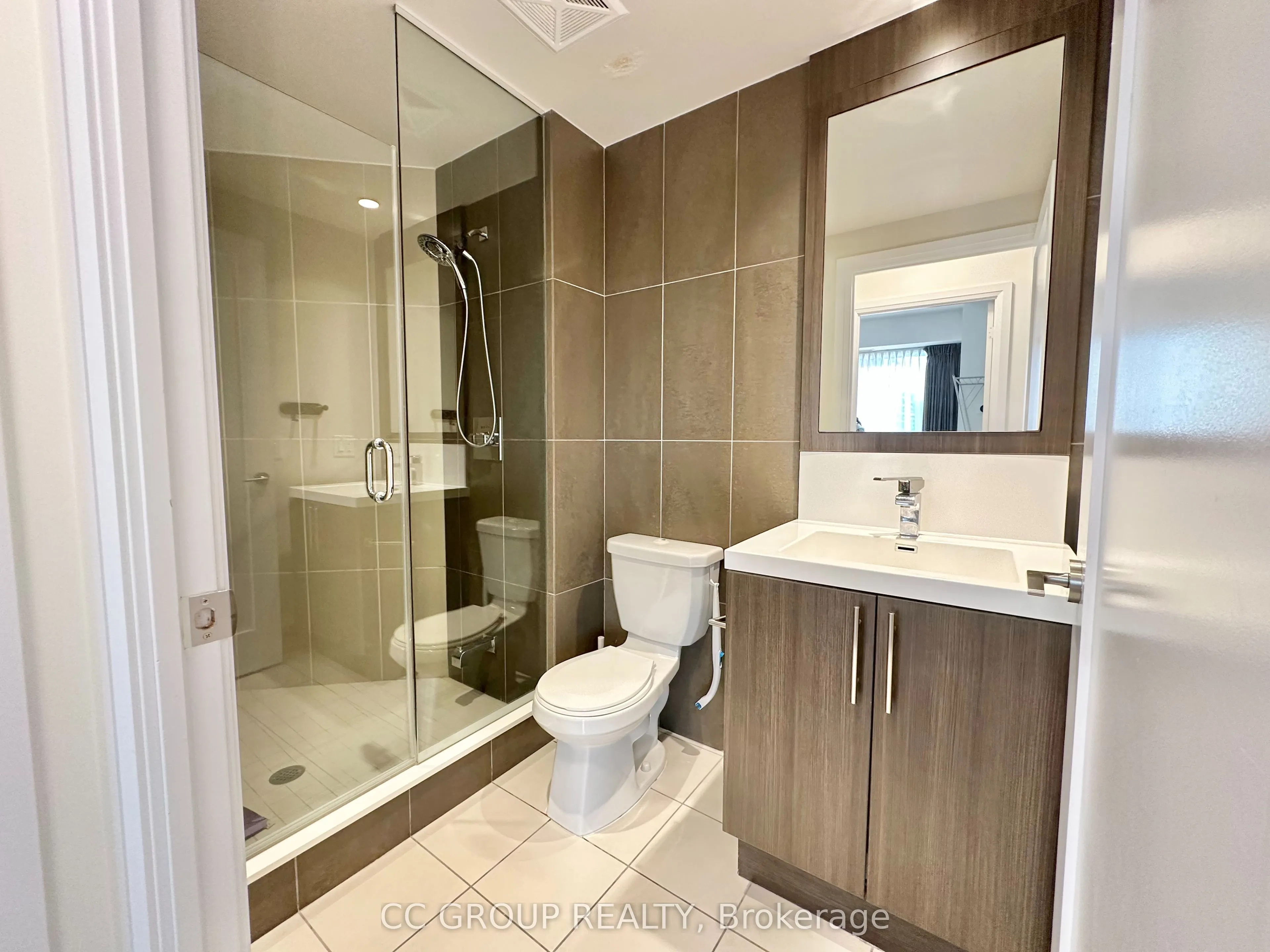 5 Sheppard Avenue E, #2222