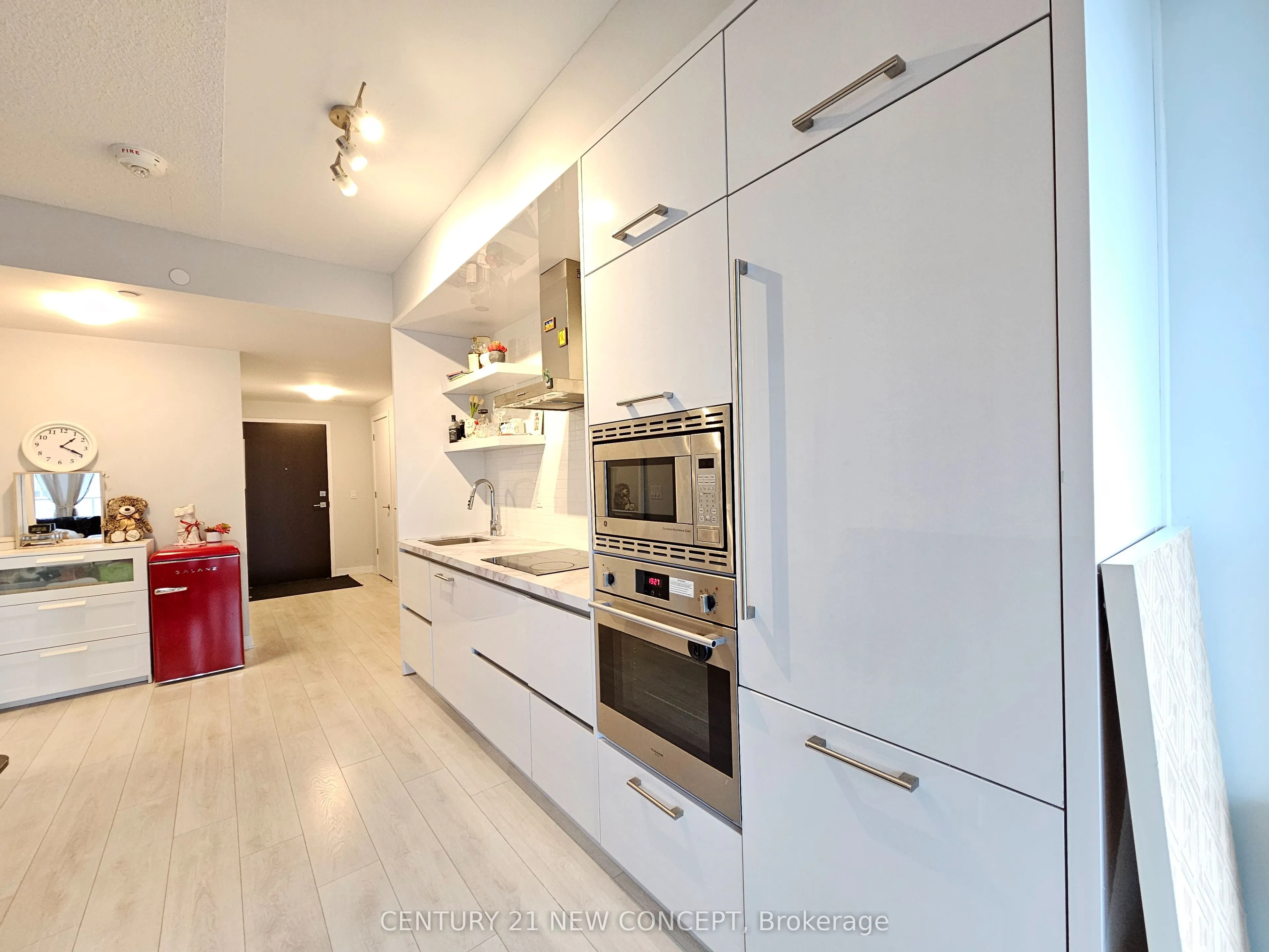 2221 Yonge Street, #4905