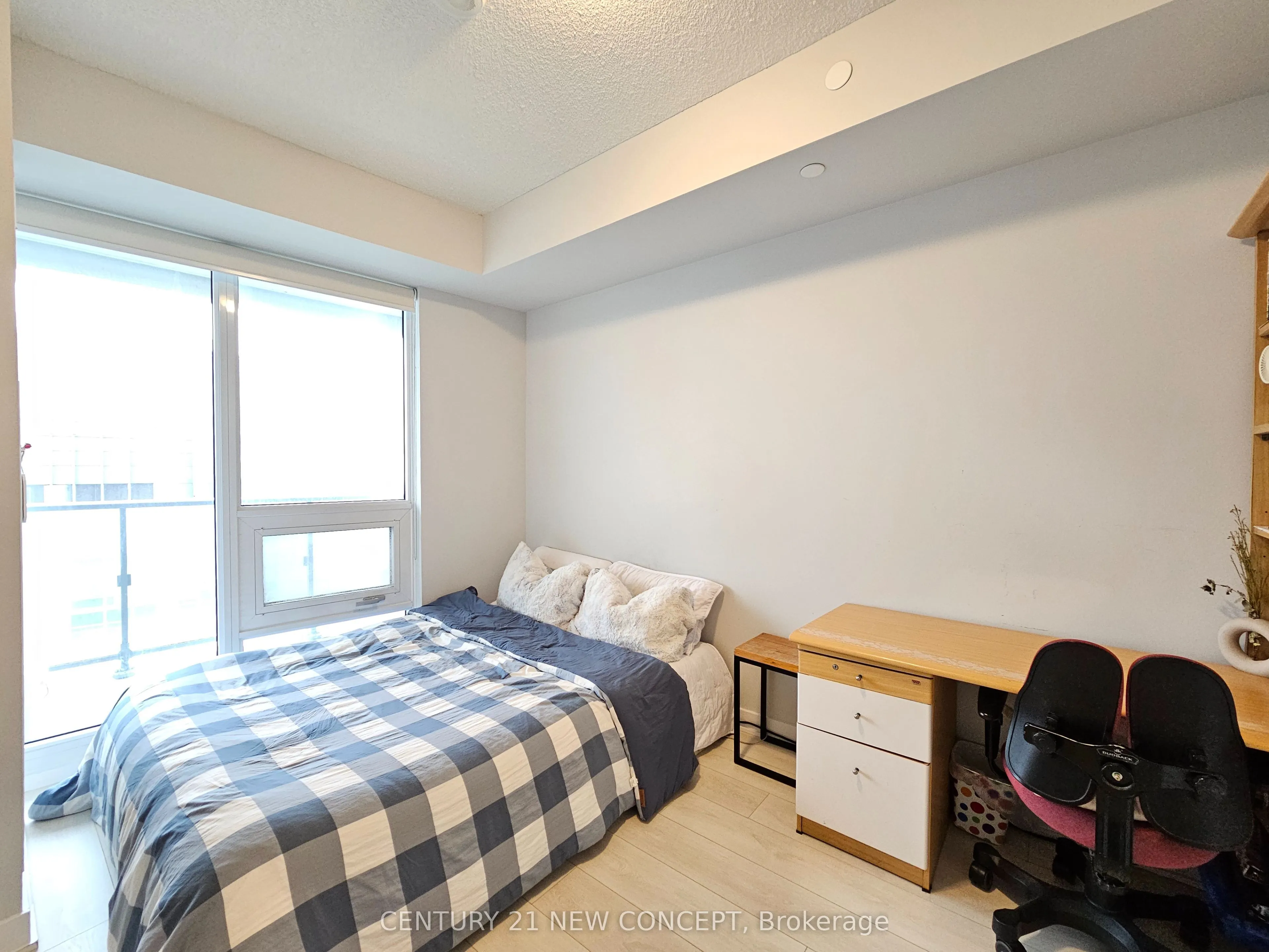 2221 Yonge Street, #4905
