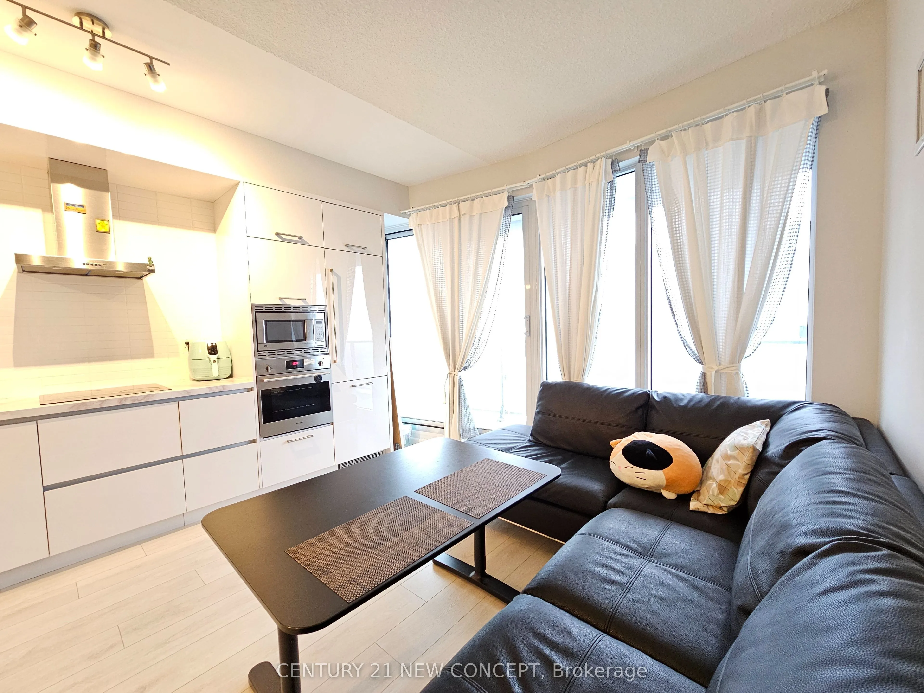 2221 Yonge Street, #4905