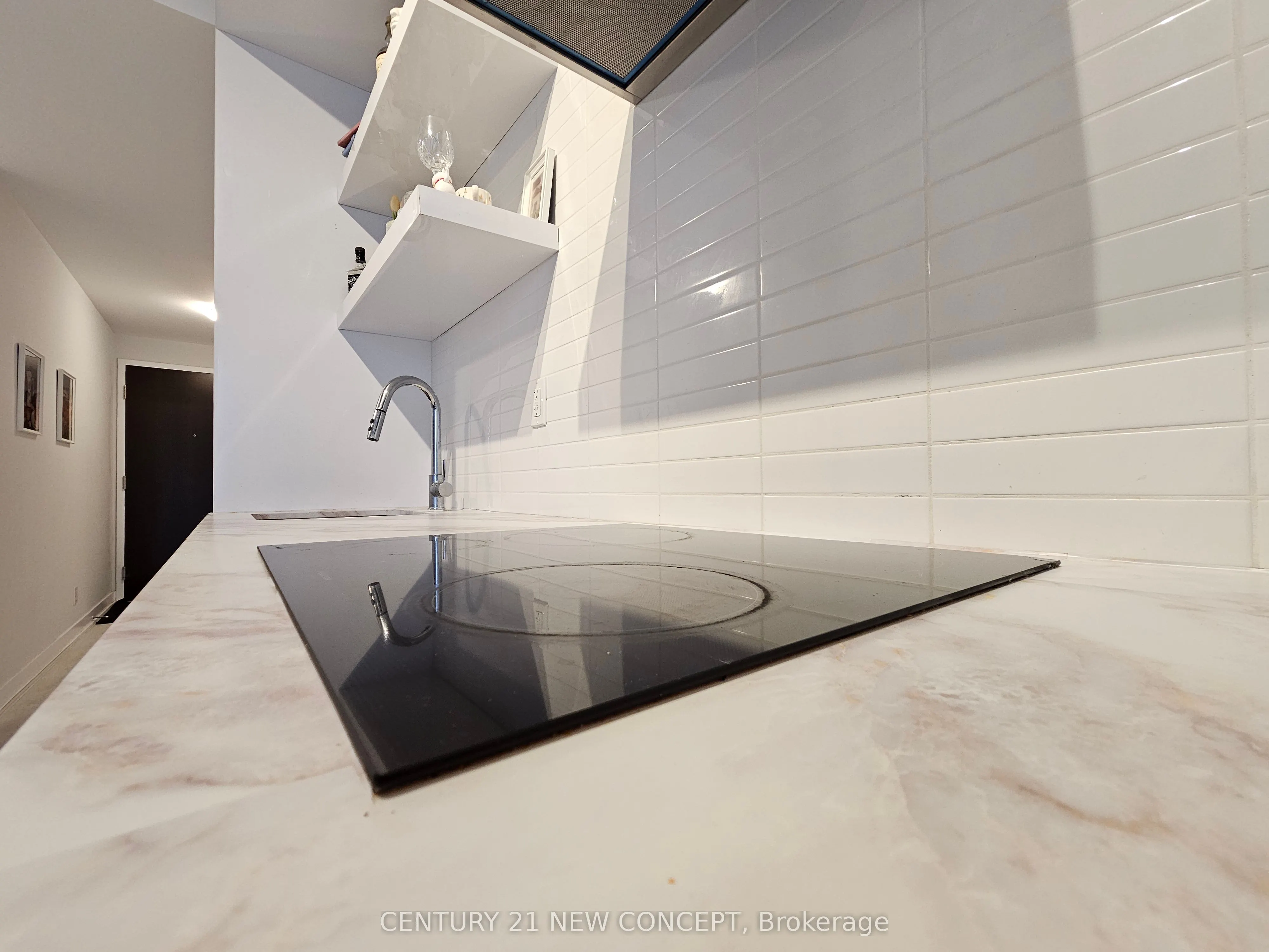 2221 Yonge Street, #4905