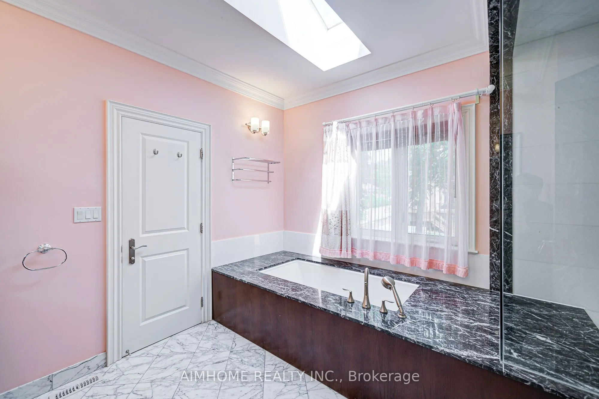 208 florance Avenue