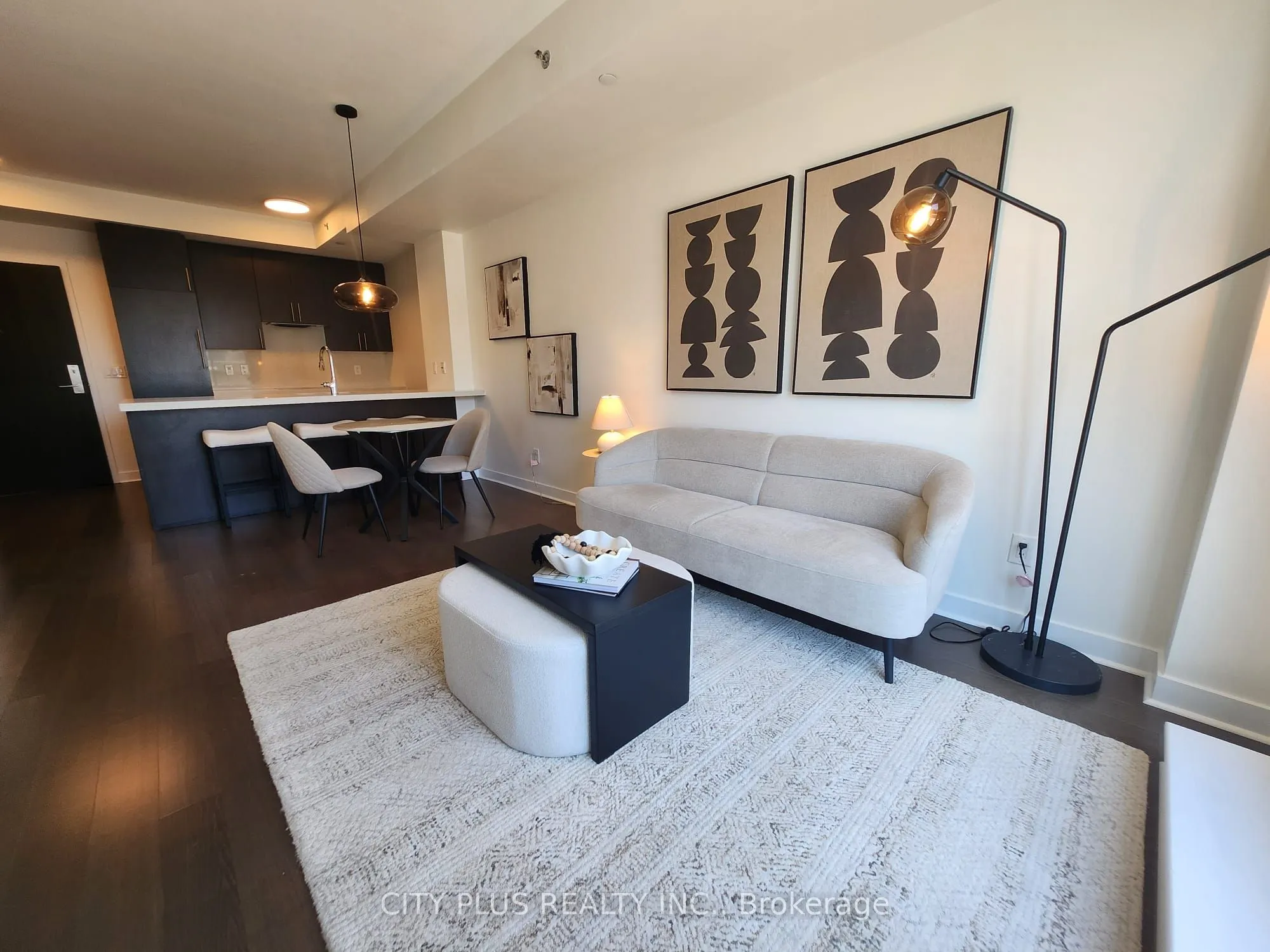 156 Portland Street, #611