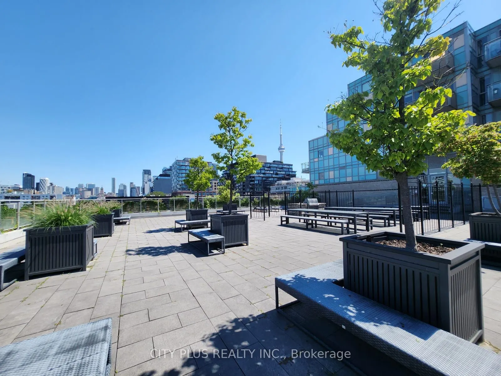 156 Portland Street, #611