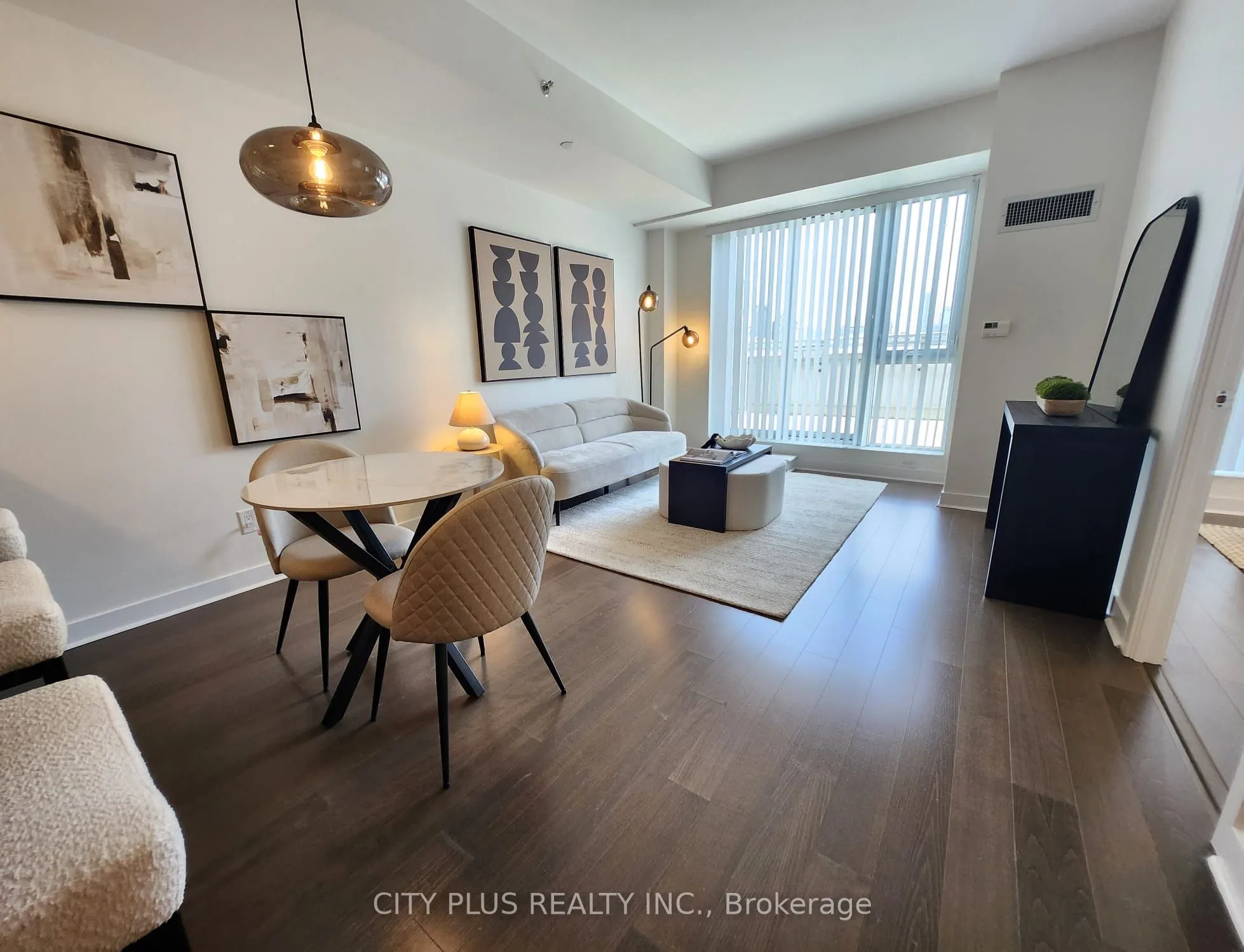 156 Portland Street, #611