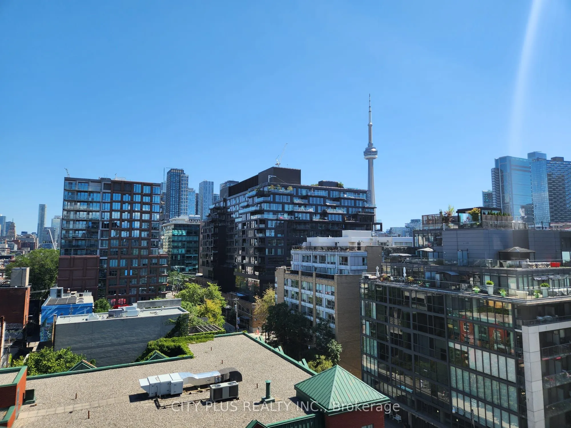 156 Portland Street, #611