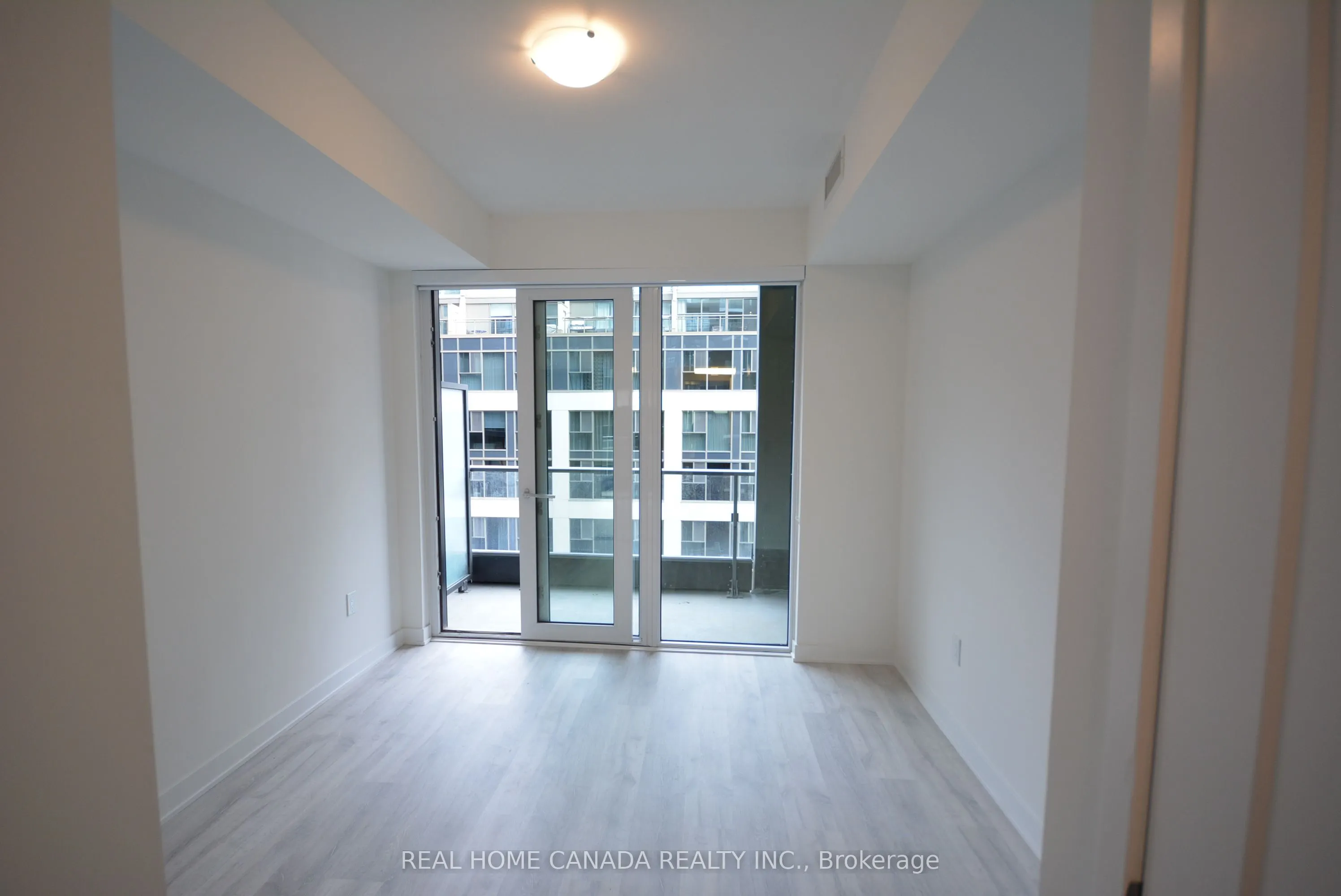 60 Princess Street, #519