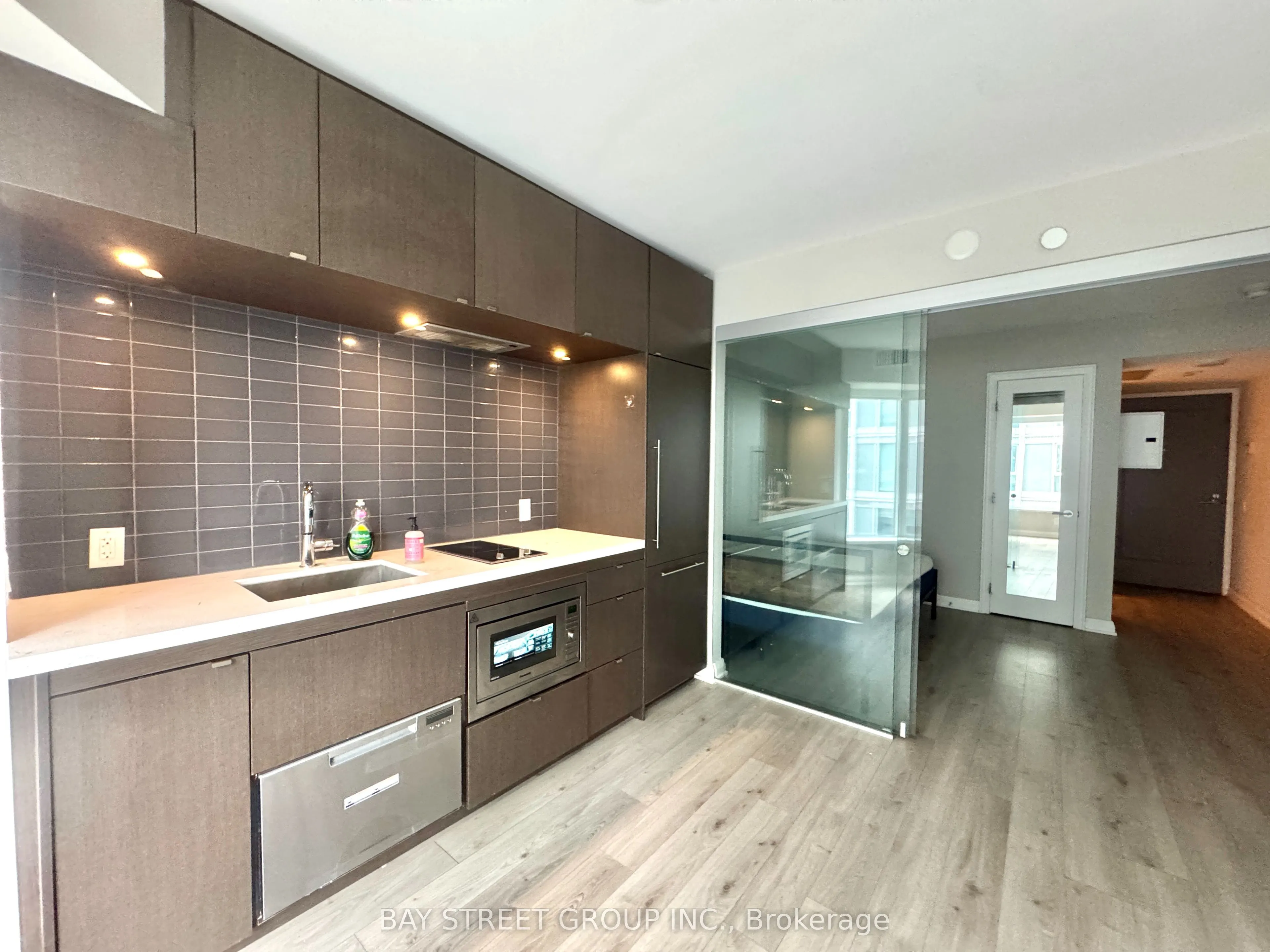 155 Yorkville Avenue, #2611