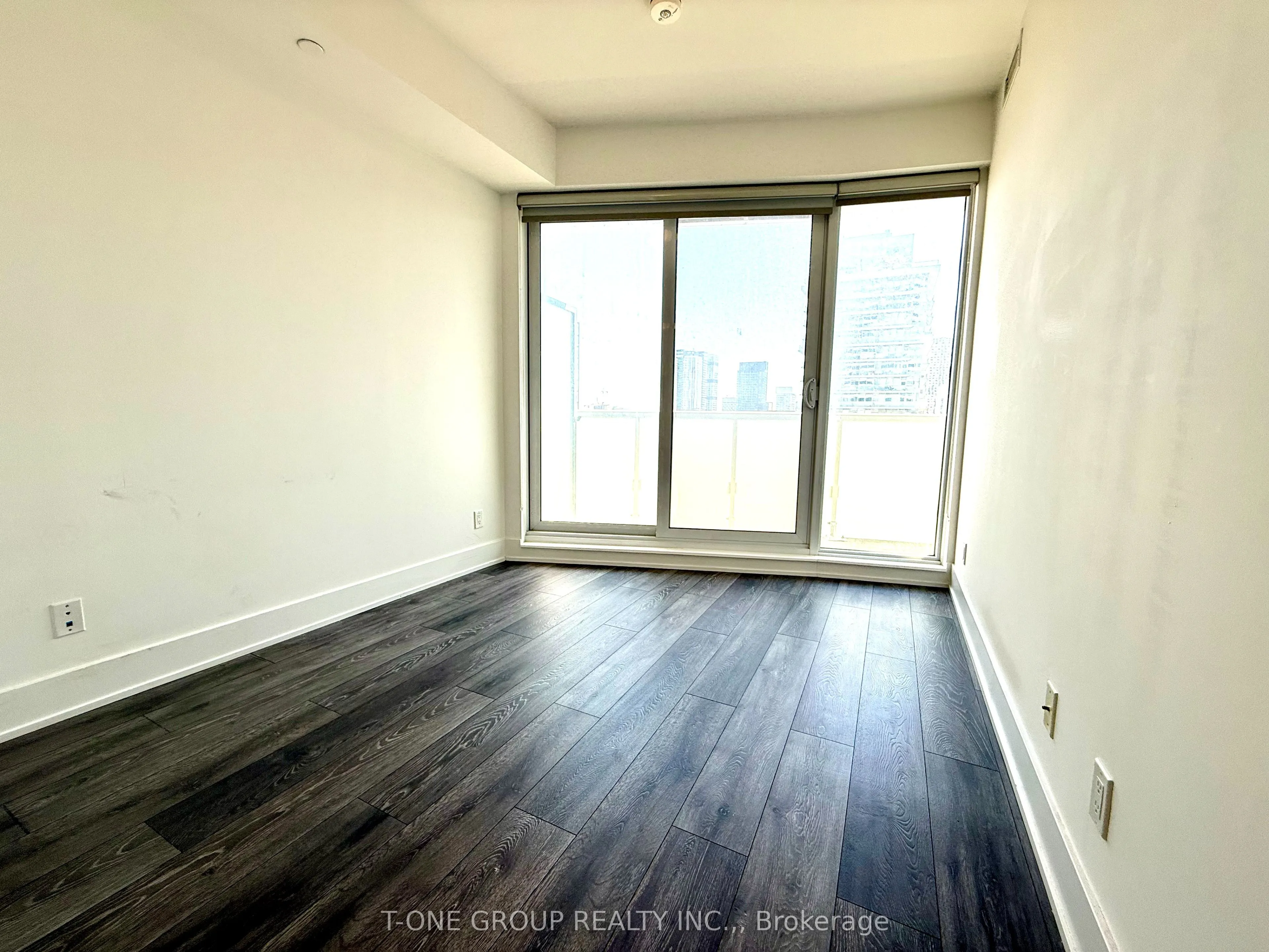 403 Church Street, #2102