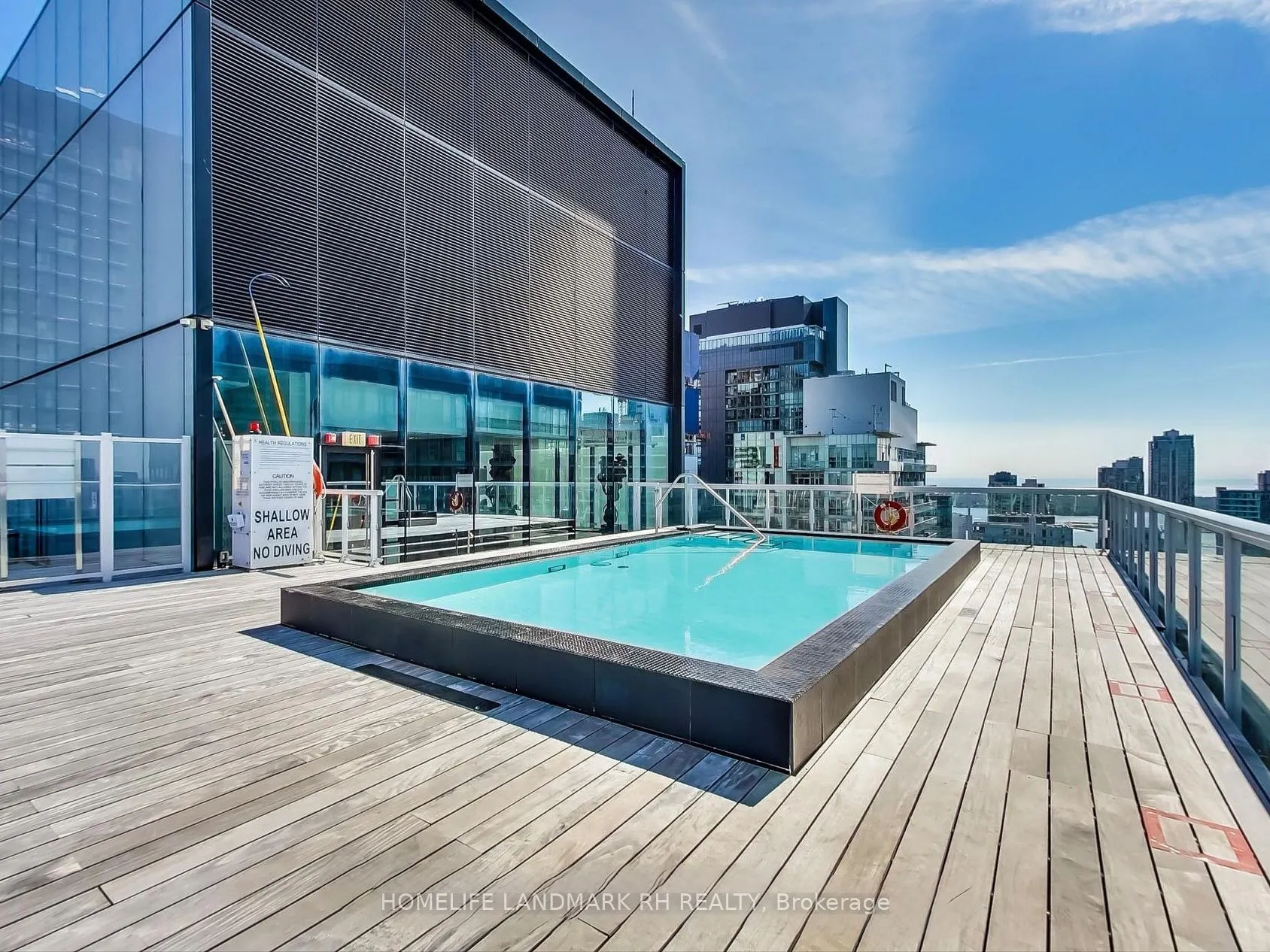 11 Charlotte Street, #2501