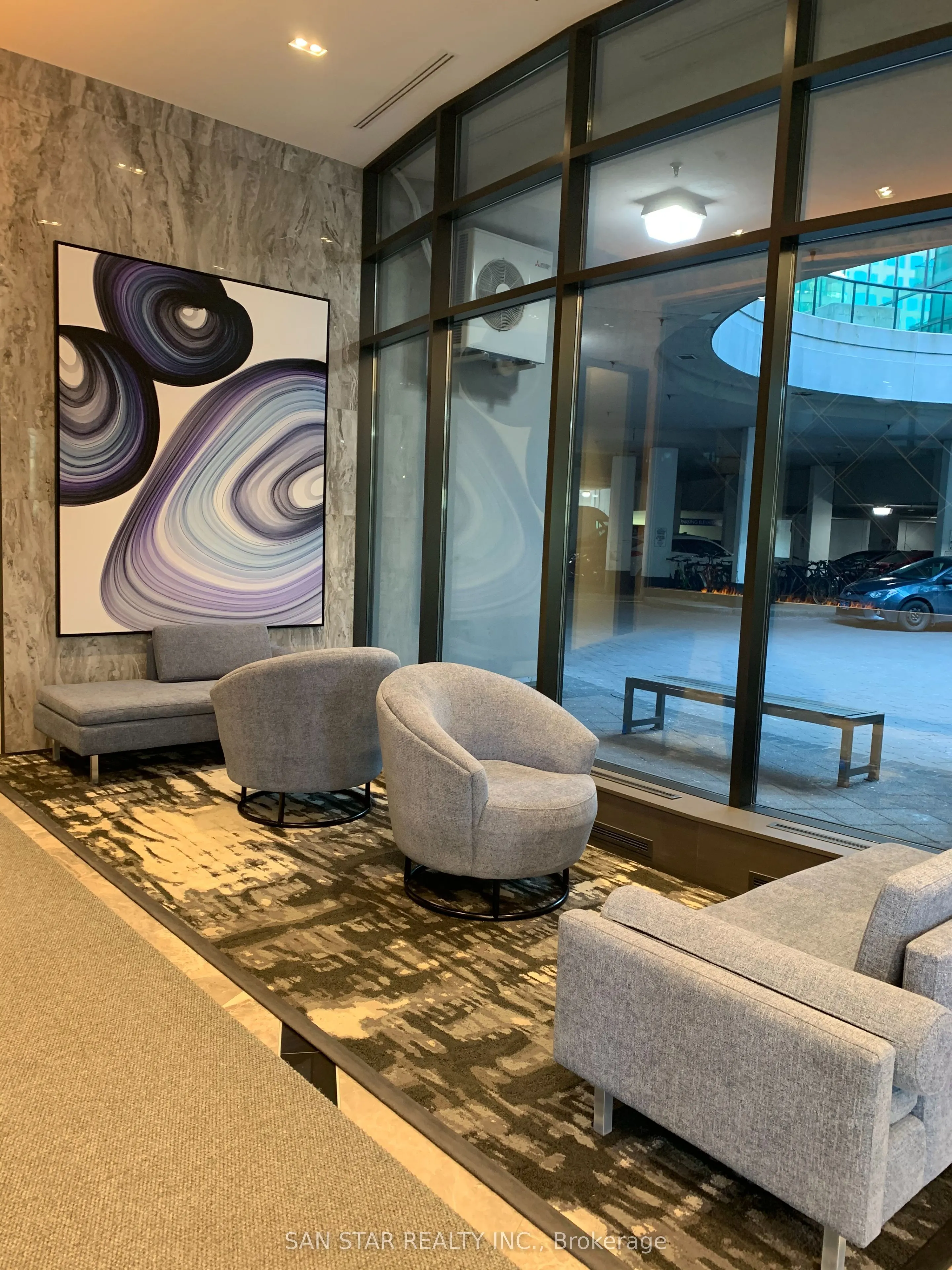 12 Yonge Street, #1811