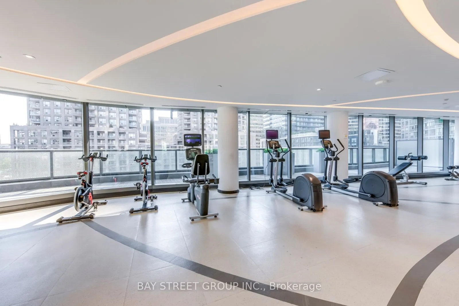 11 Wellesley Street W, #405